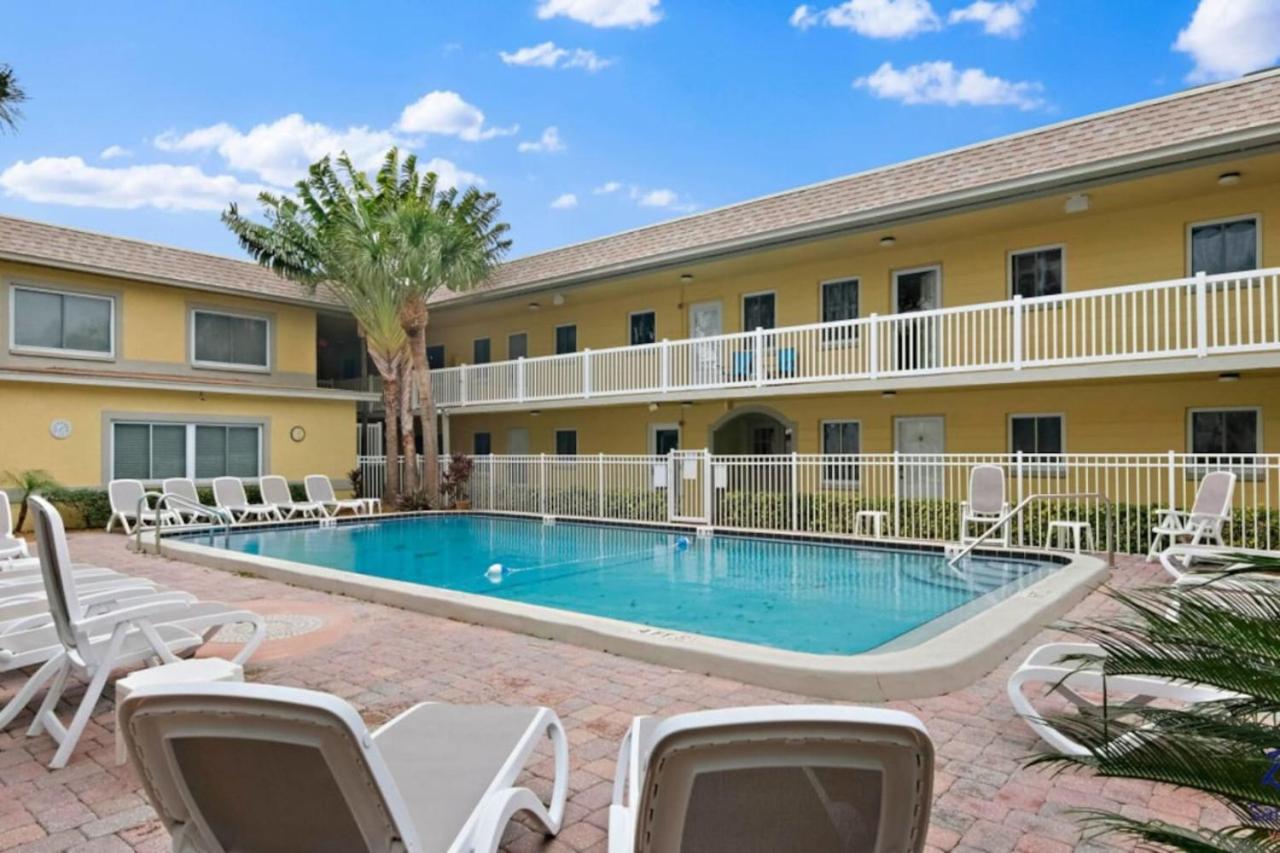 Waves 16 1 Bedroom Paradise with Heated Pool in view 3