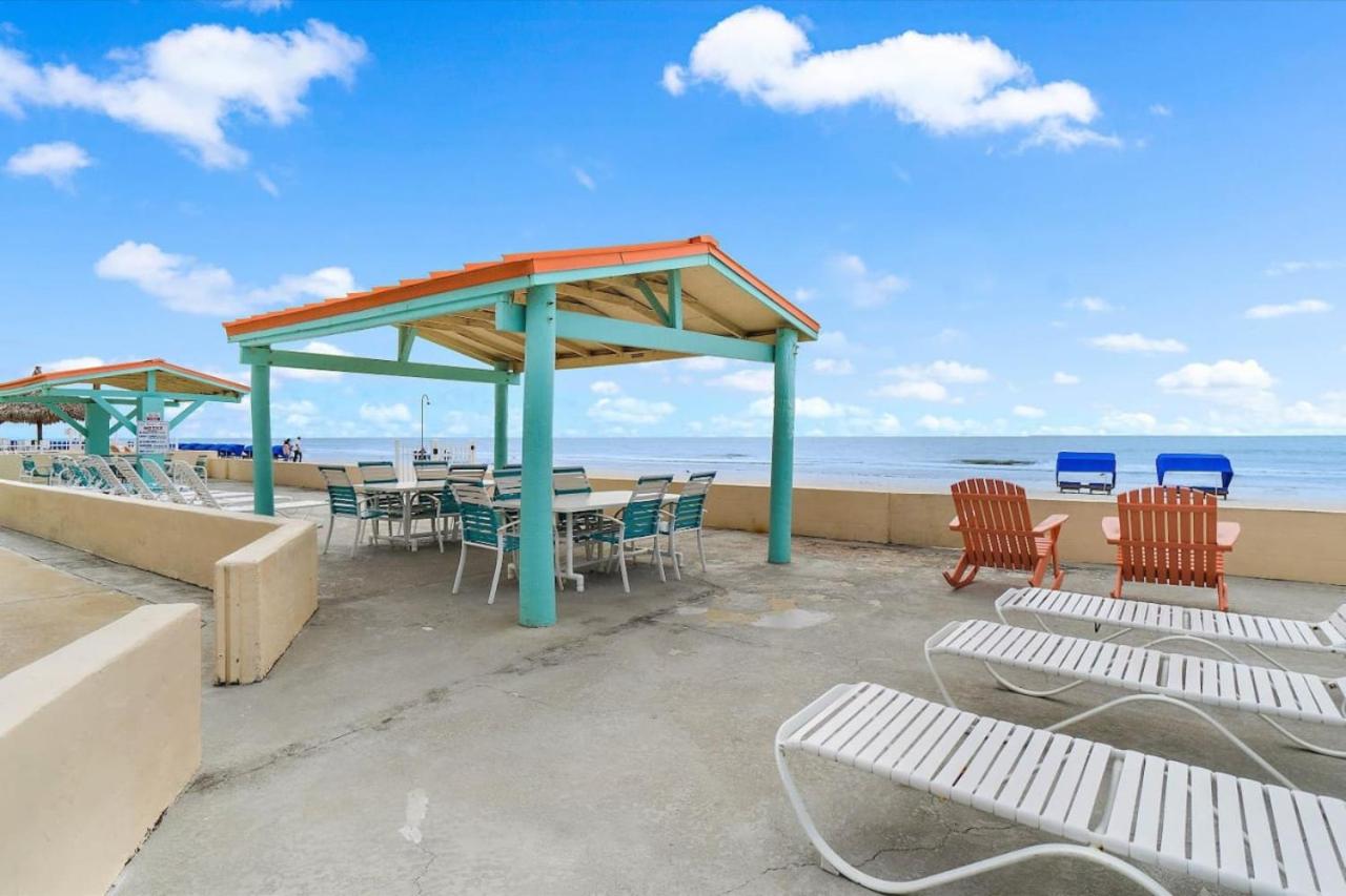 Ground Floor Beach Front Excellence SR 7 view 2