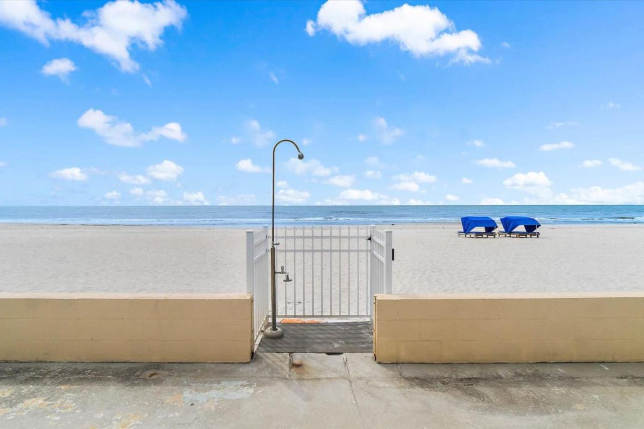 Ground Floor Beach Front Excellence SR 7 view 5