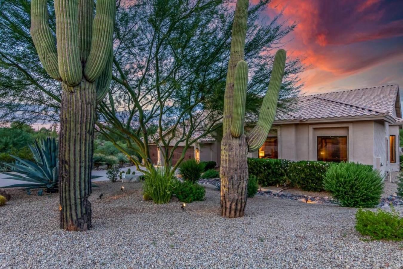 AZ Desert Views Pool Spa Sleep 8 view 5