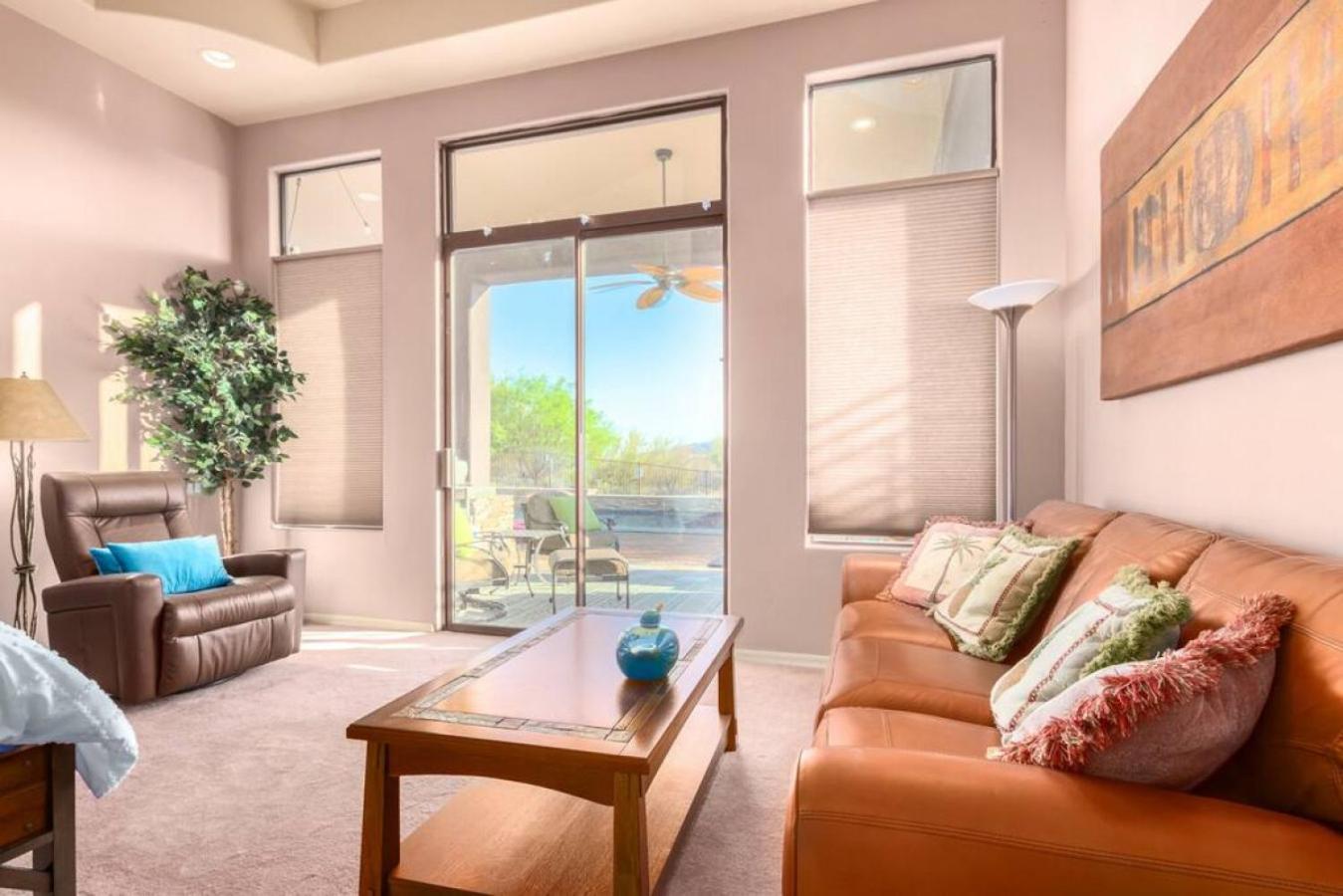 Desert Tranquility 4 Bedroom with Heated Pool