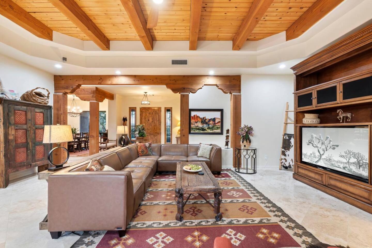 Scottsdale Desert Villa Pool/Spa/Pickleball/Families view 5
