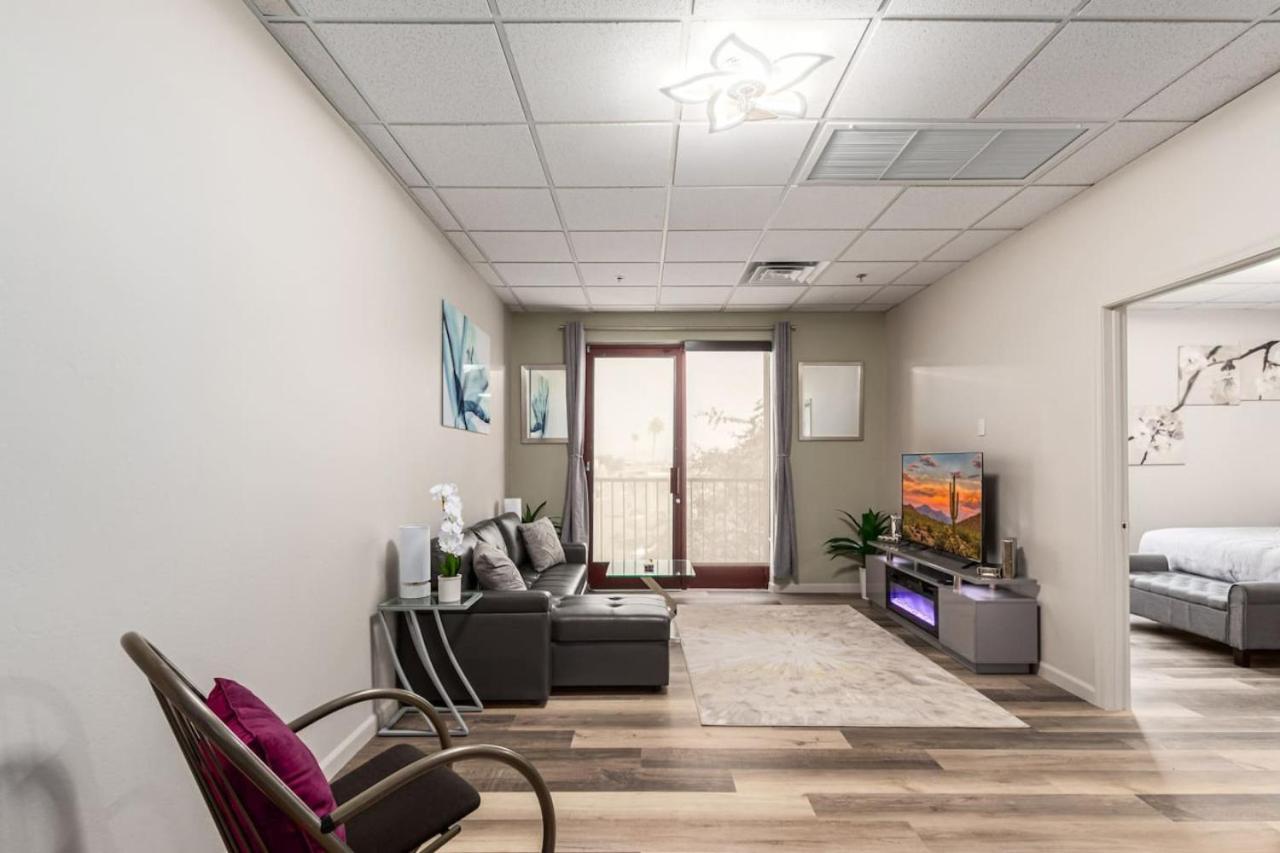 New Fountain Hills Suite On The Avenue 2Bed 2Bath view 5