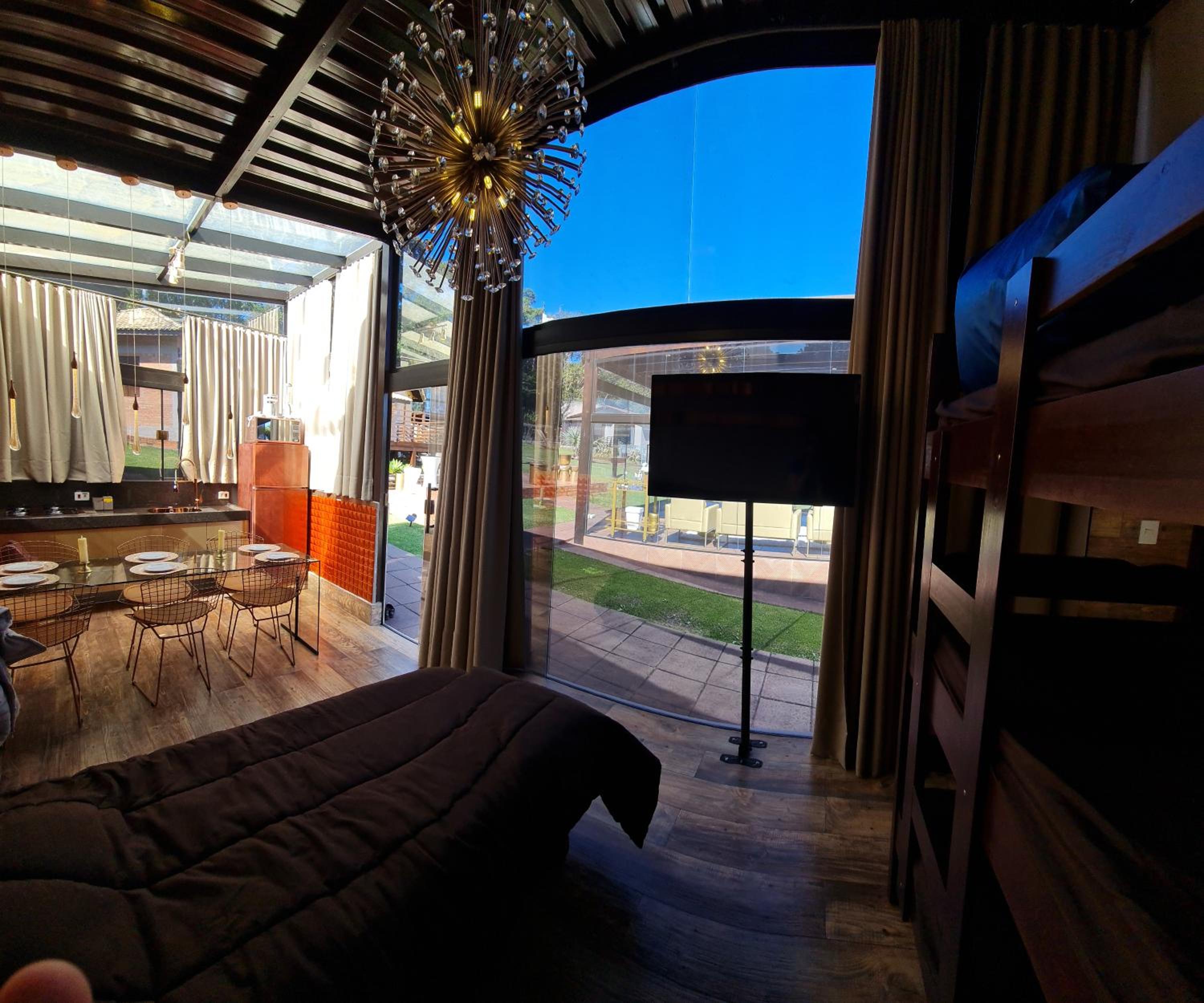 LOFT DE VIDRO ao lado do ANIMÁLIA PARK COTIA