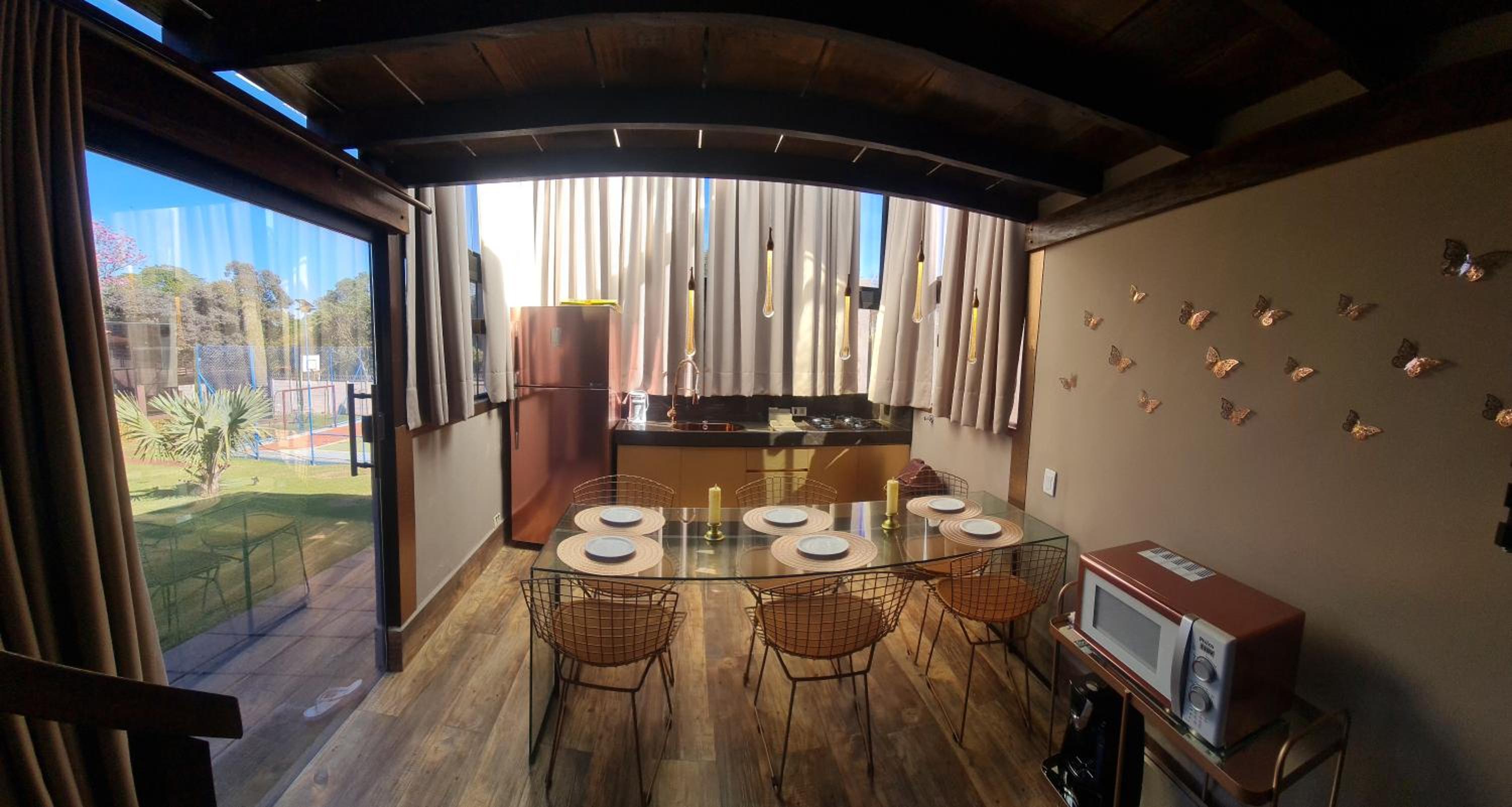 LOFT DE VIDRO ao lado do ANIMÁLIA PARK COTIA