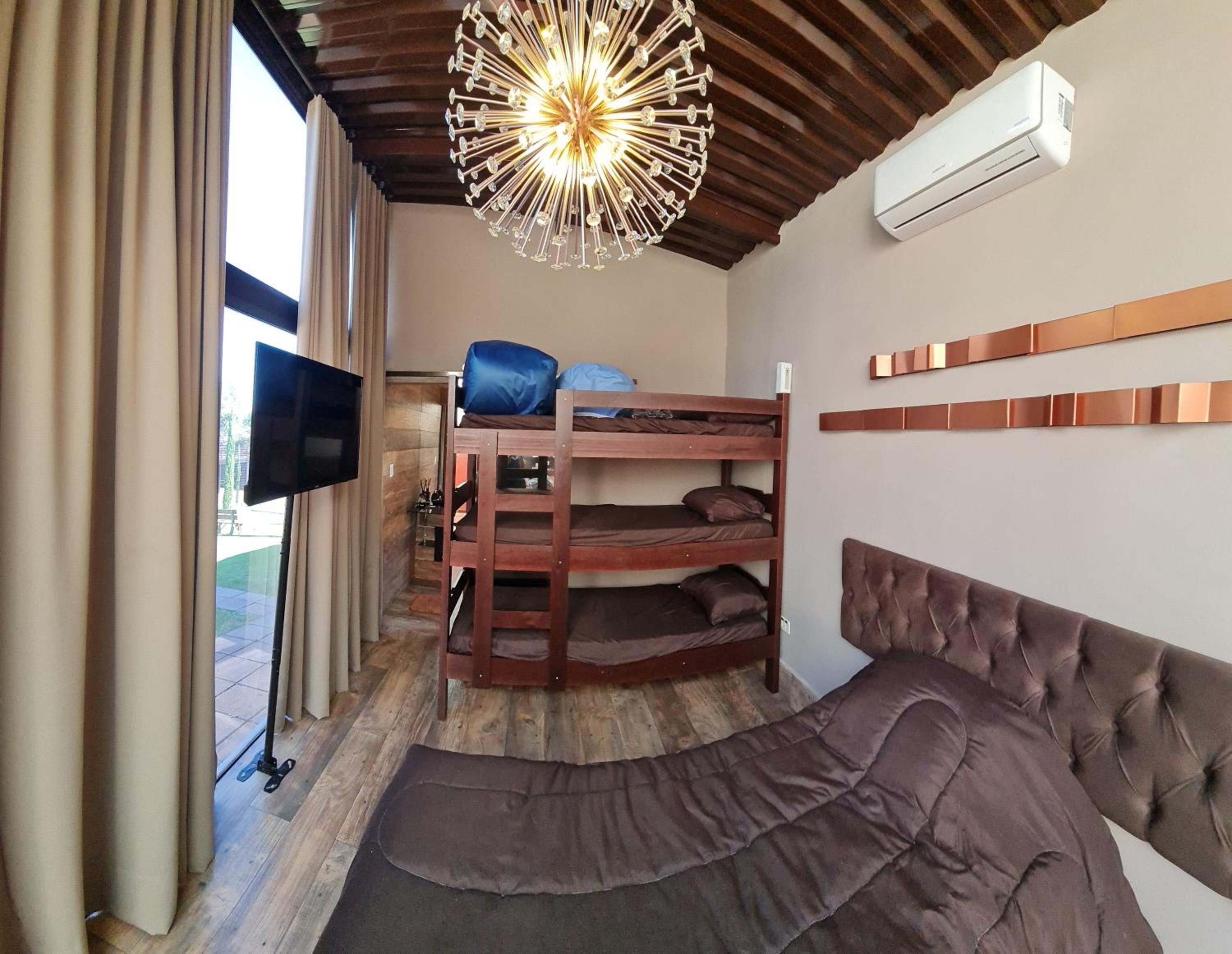 LOFT DE VIDRO ao lado do ANIMÁLIA PARK COTIA