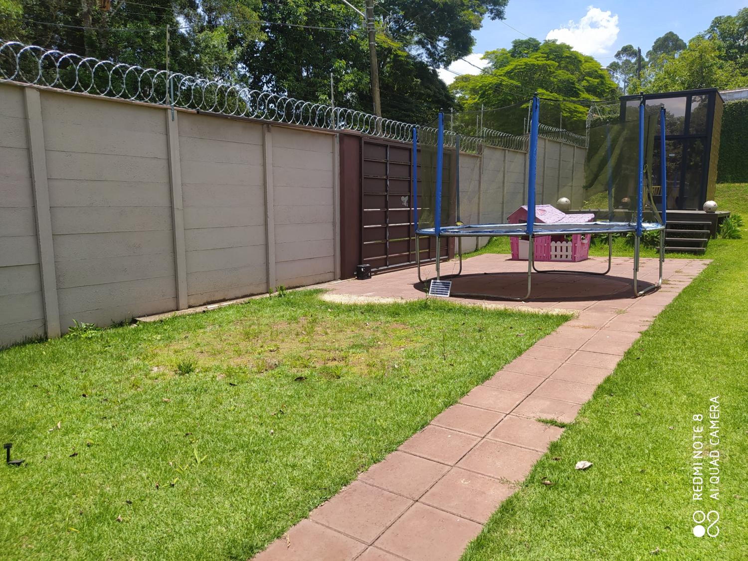 LOFT DE VIDRO ao lado do ANIMÁLIA PARK COTIA