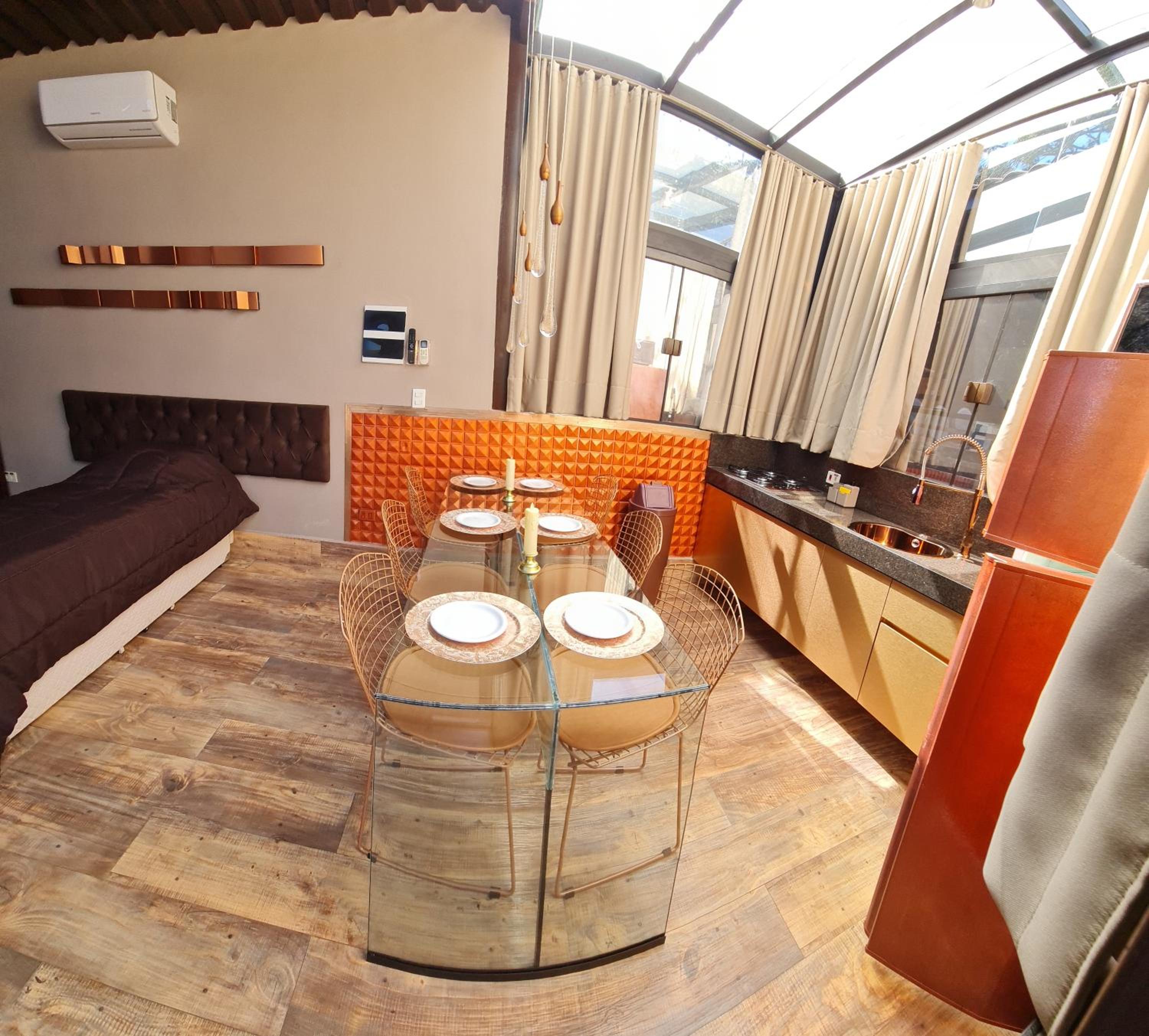 LOFT DE VIDRO ao lado do ANIMÁLIA PARK COTIA
