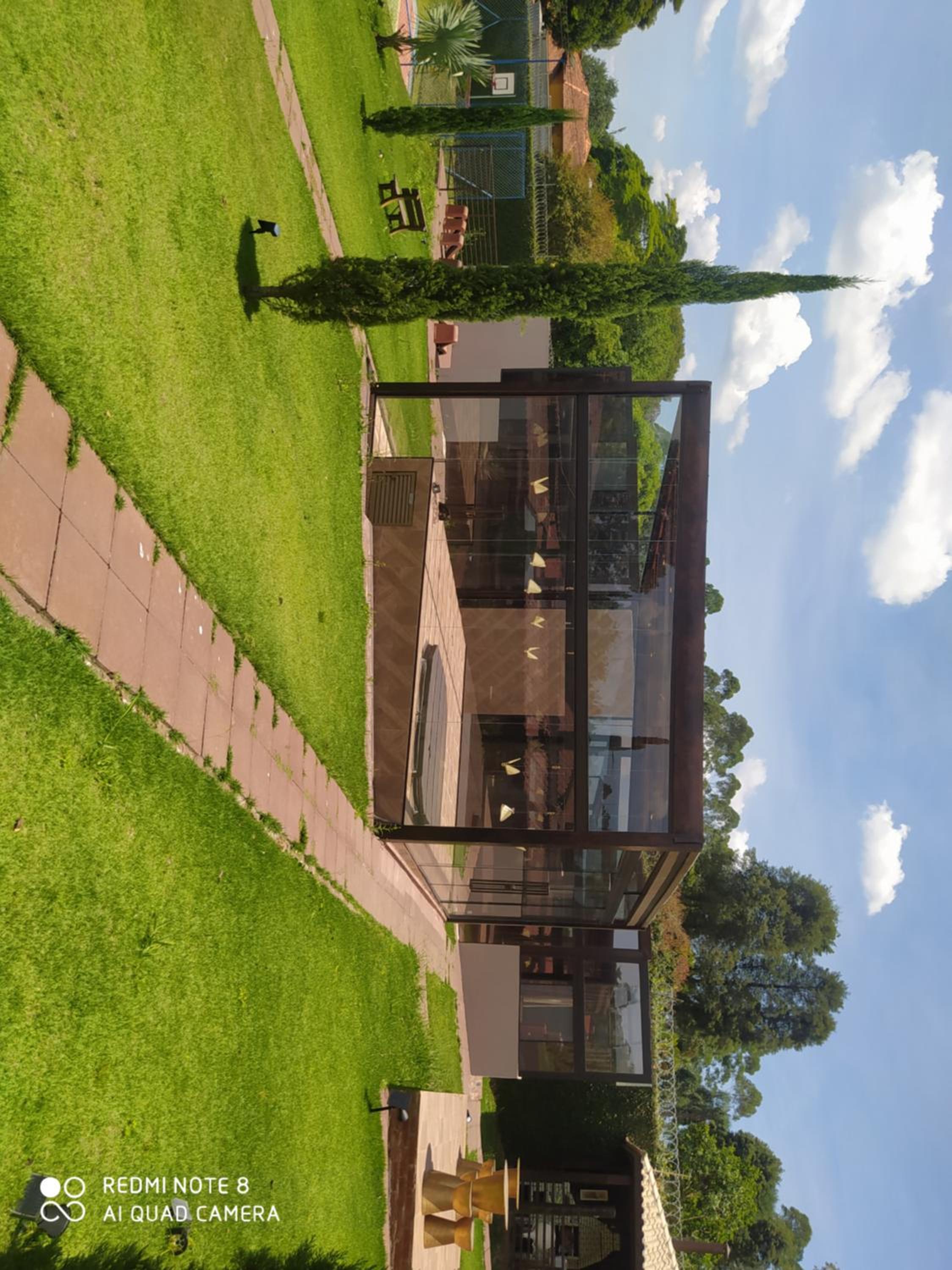 LOFT DE VIDRO ao lado do ANIMÁLIA PARK COTIA