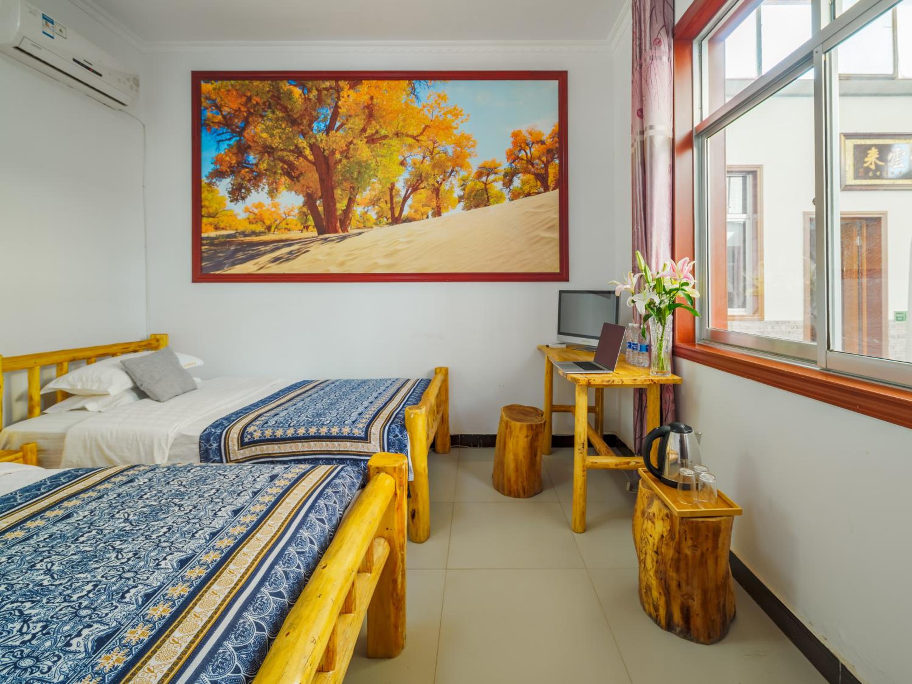 Dunhuang Hu Yang Inn