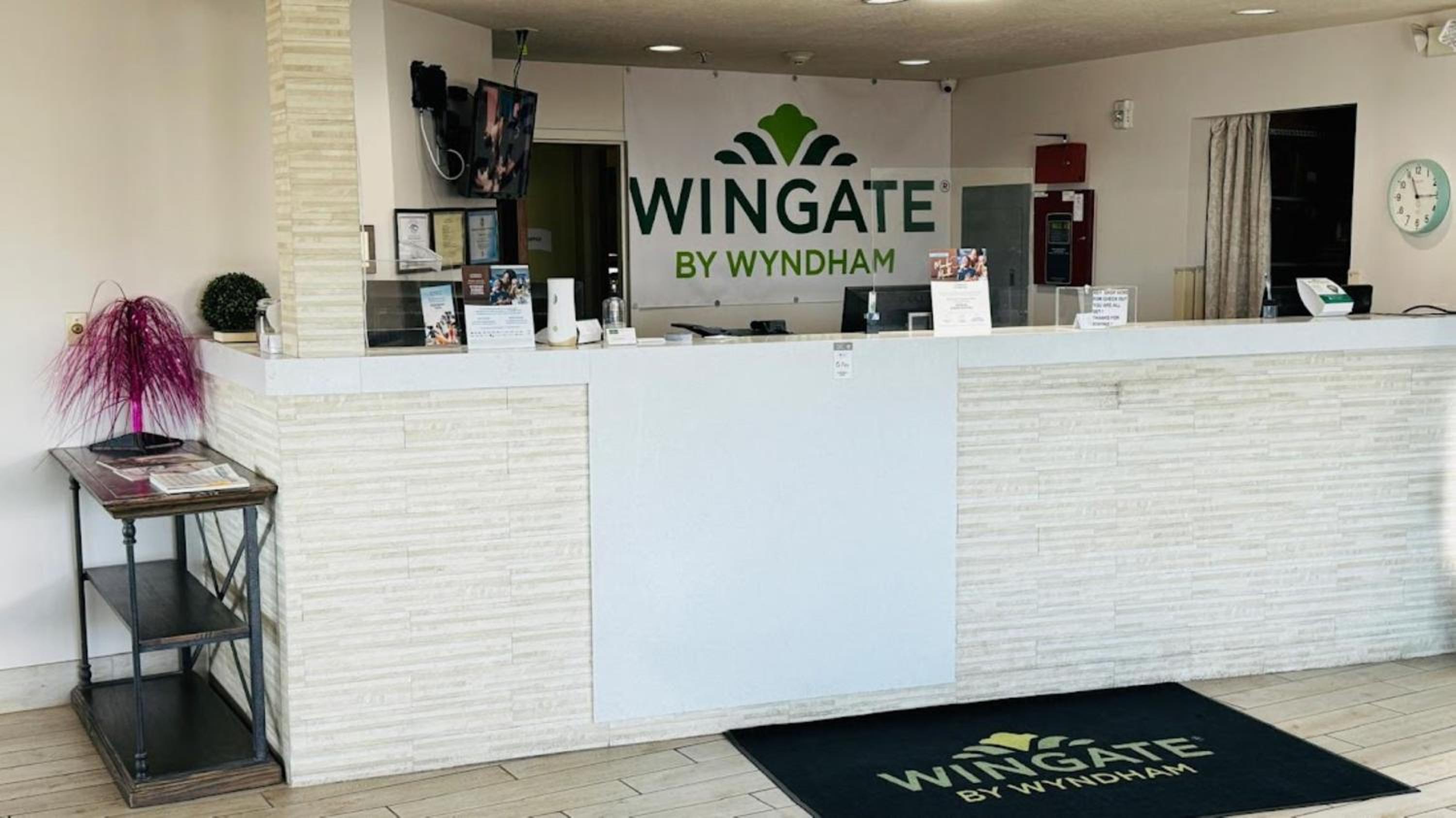 Beaver Vacations - Wingate by Wyndham Beaver I-15 - Property Image 3
