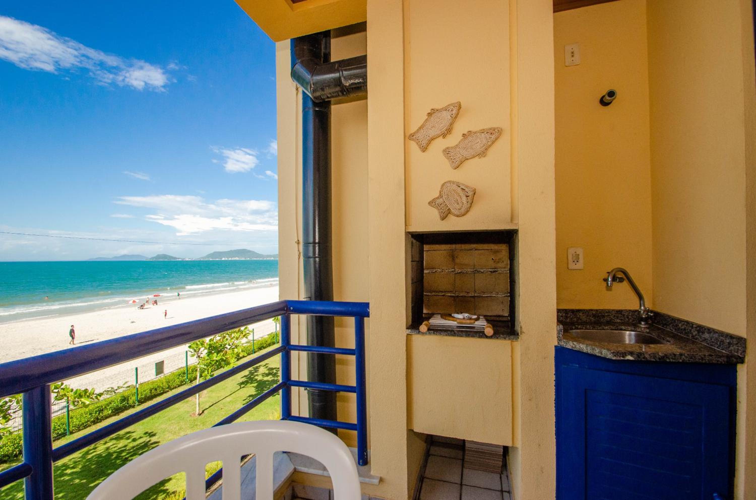 Apartamento frente mar em Canasvieiras N1177