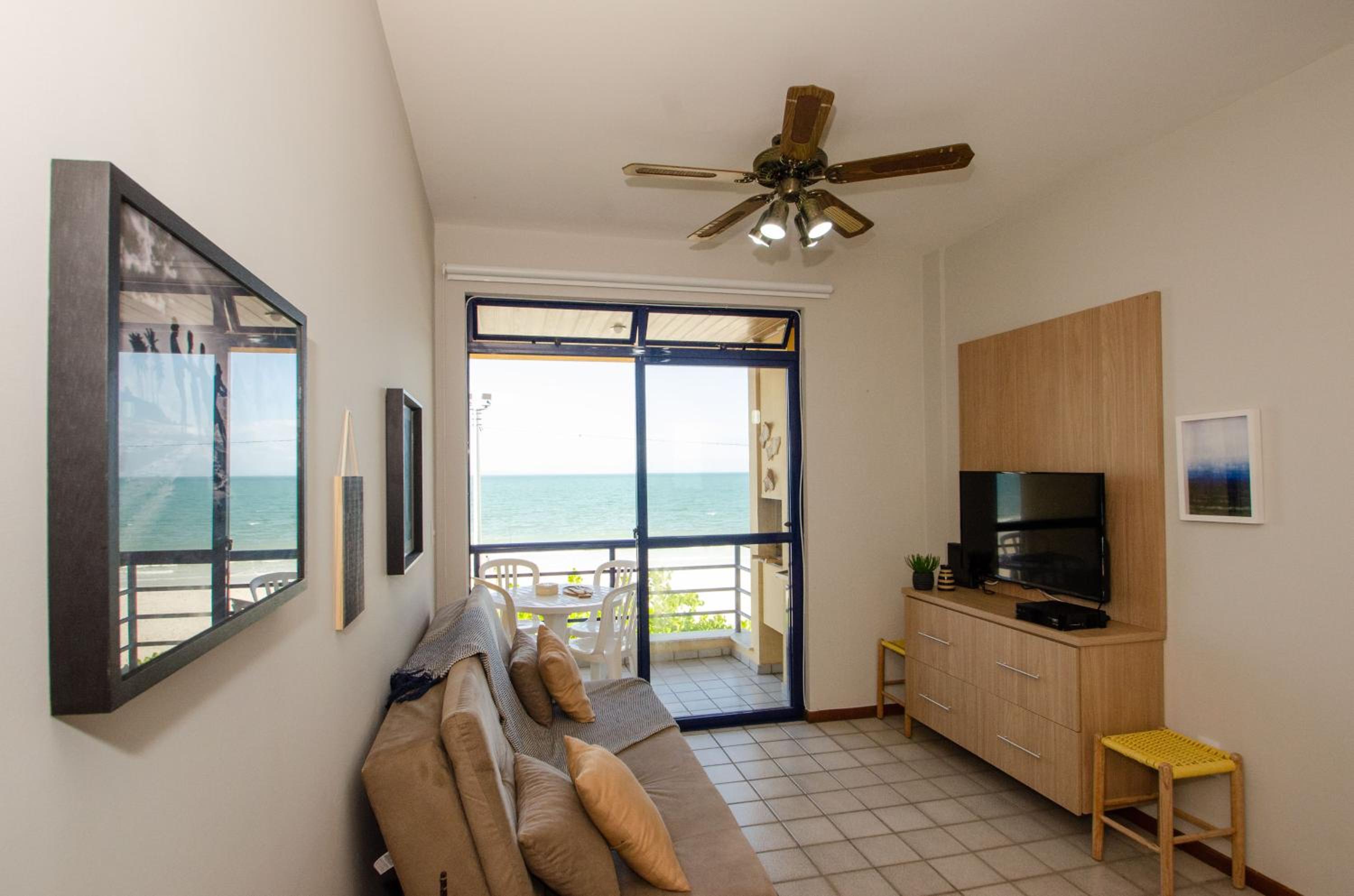 Apartamento frente mar em Canasvieiras N1177