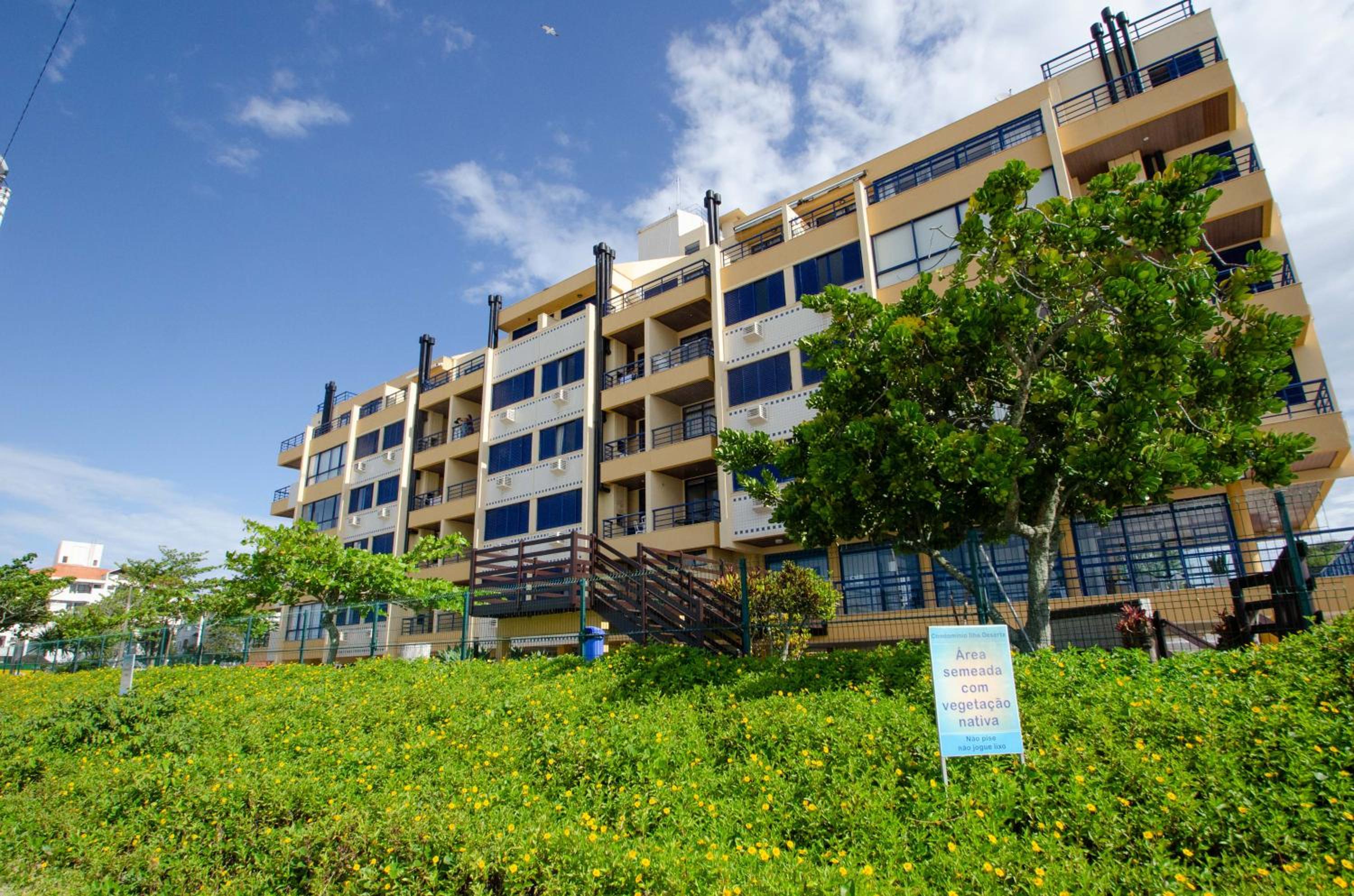Apartamento frente mar em Canasvieiras N1177