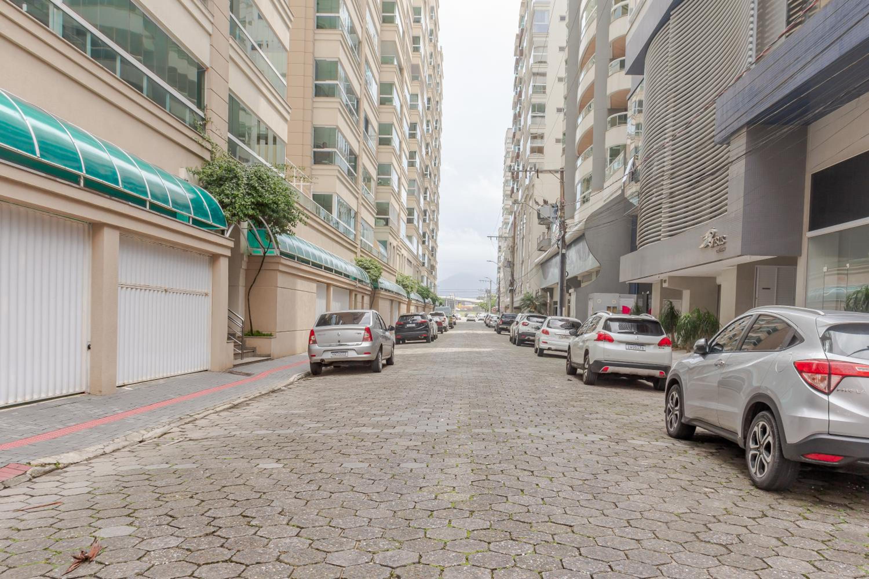 Com garagem e banheira a 150m da praia N1188 view 4