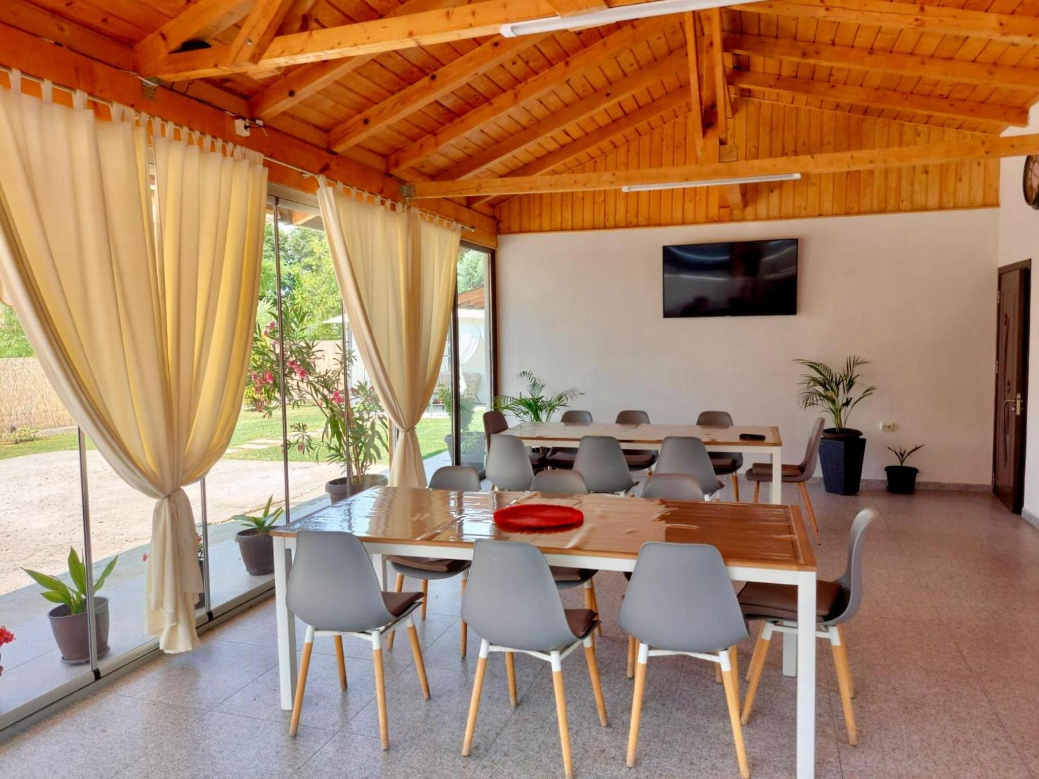 Prestige House Delux