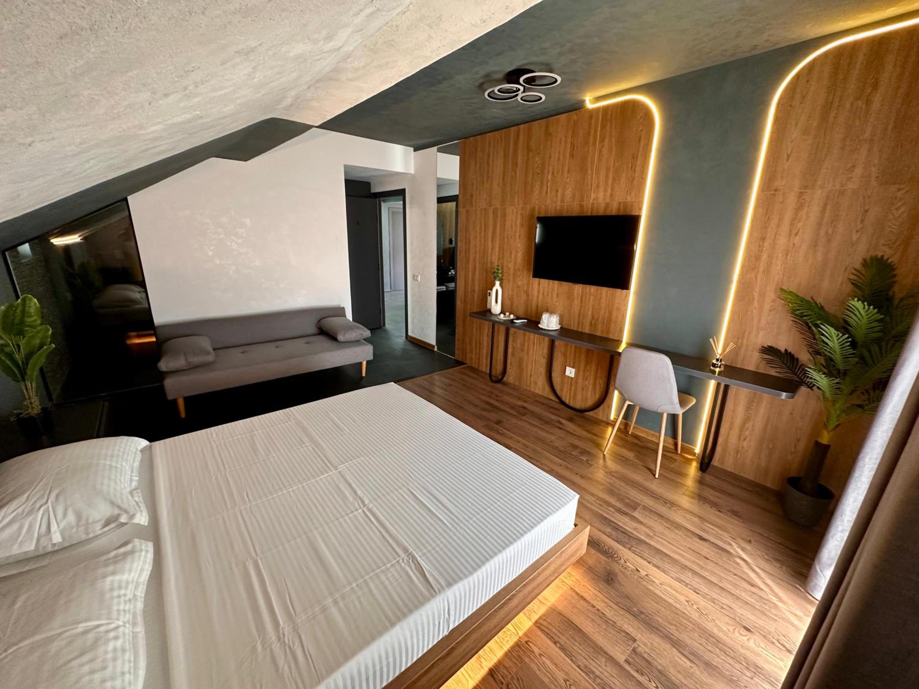 Prestige House Delux