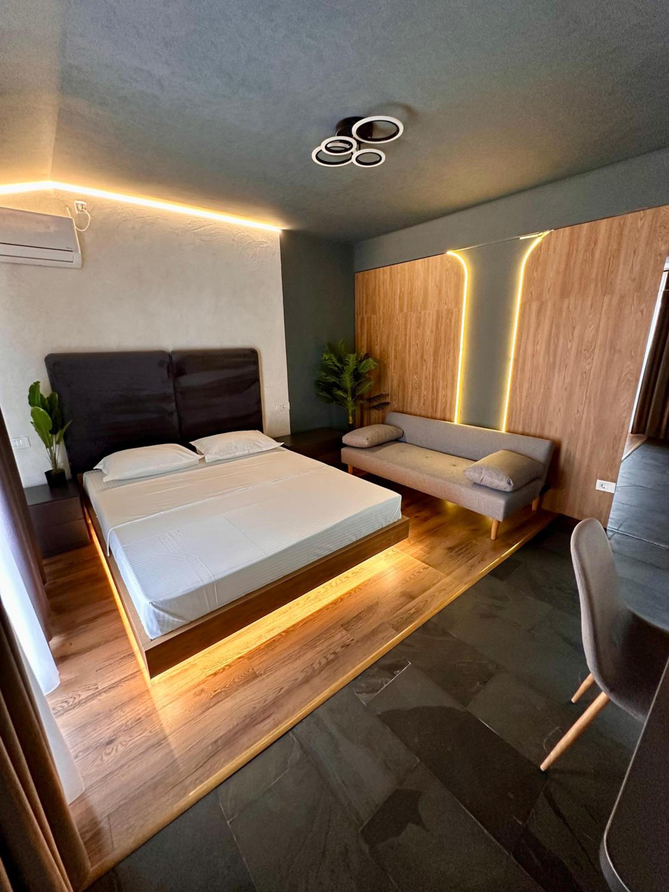 Prestige House Delux