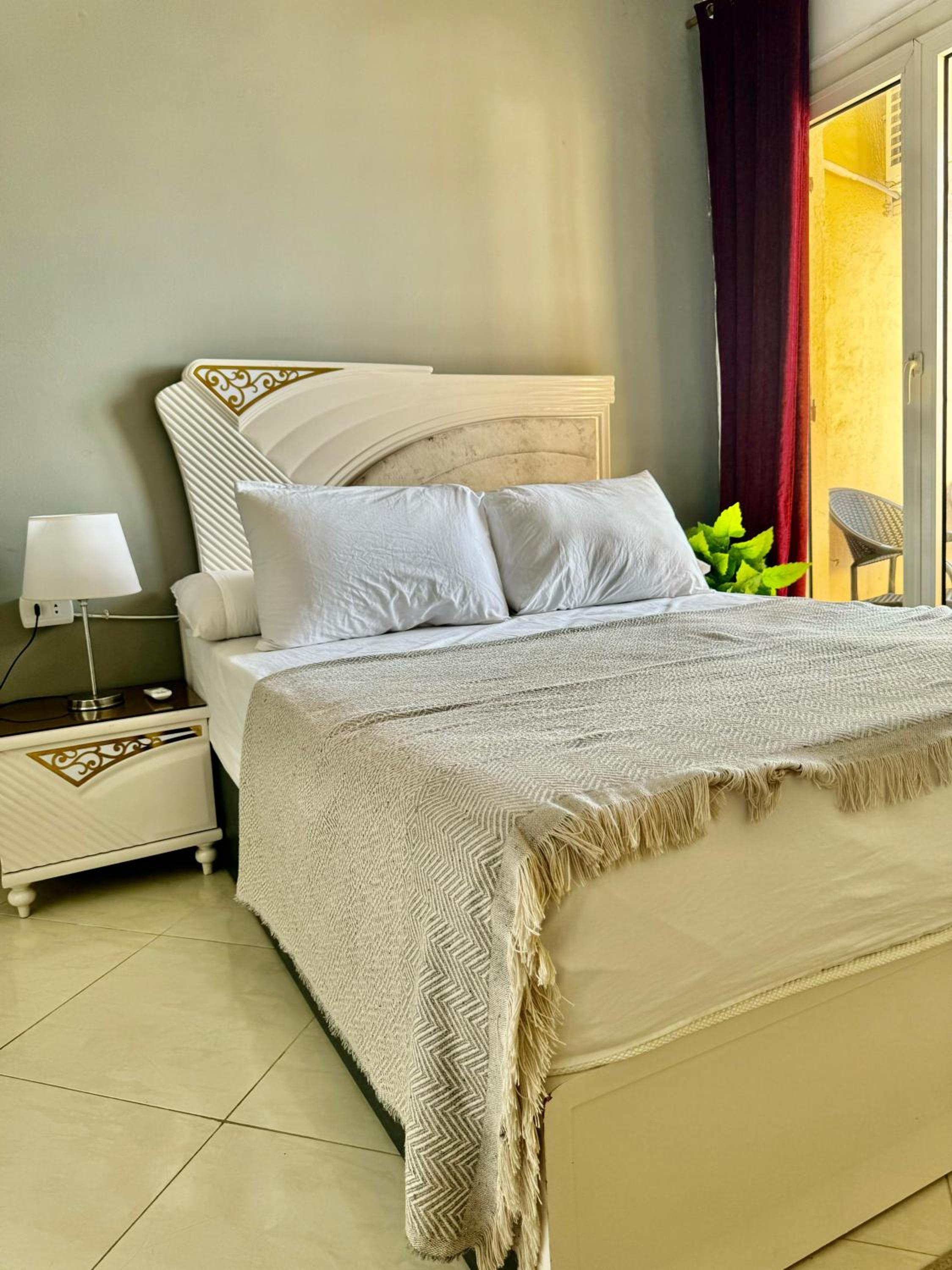 ALEX HOMES - Sporting Cozy Apartments with Direct Sea View view 4
