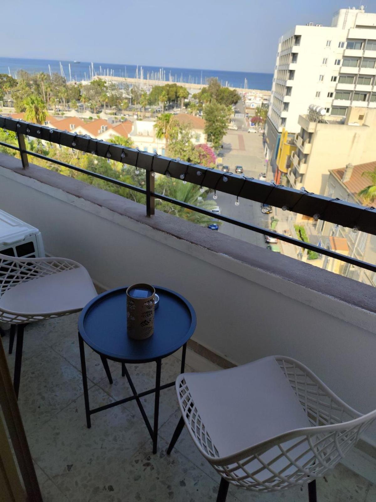 Marina view seaside apartment