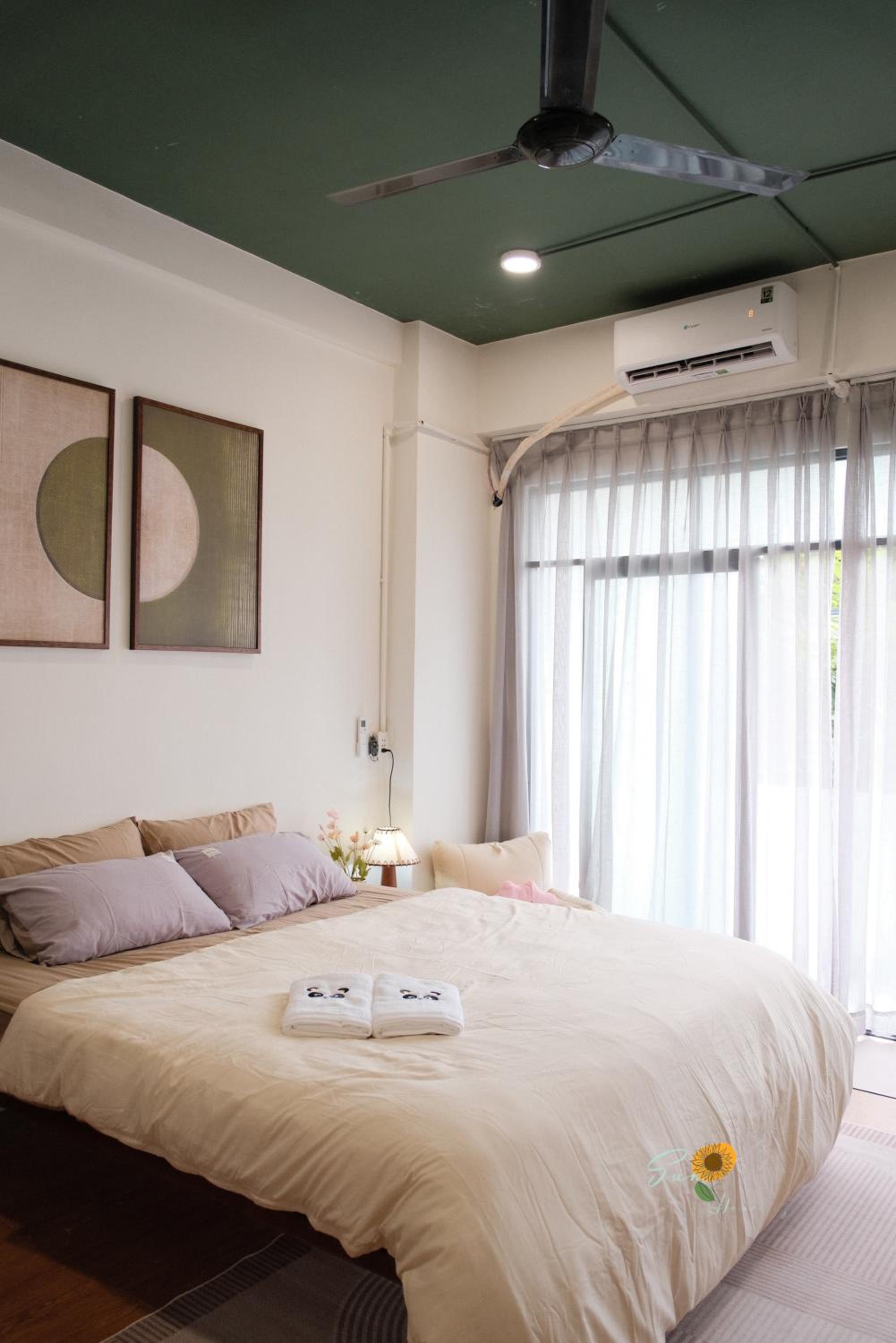 Sunflowerhome-Balcony-District1-BenThanh Market