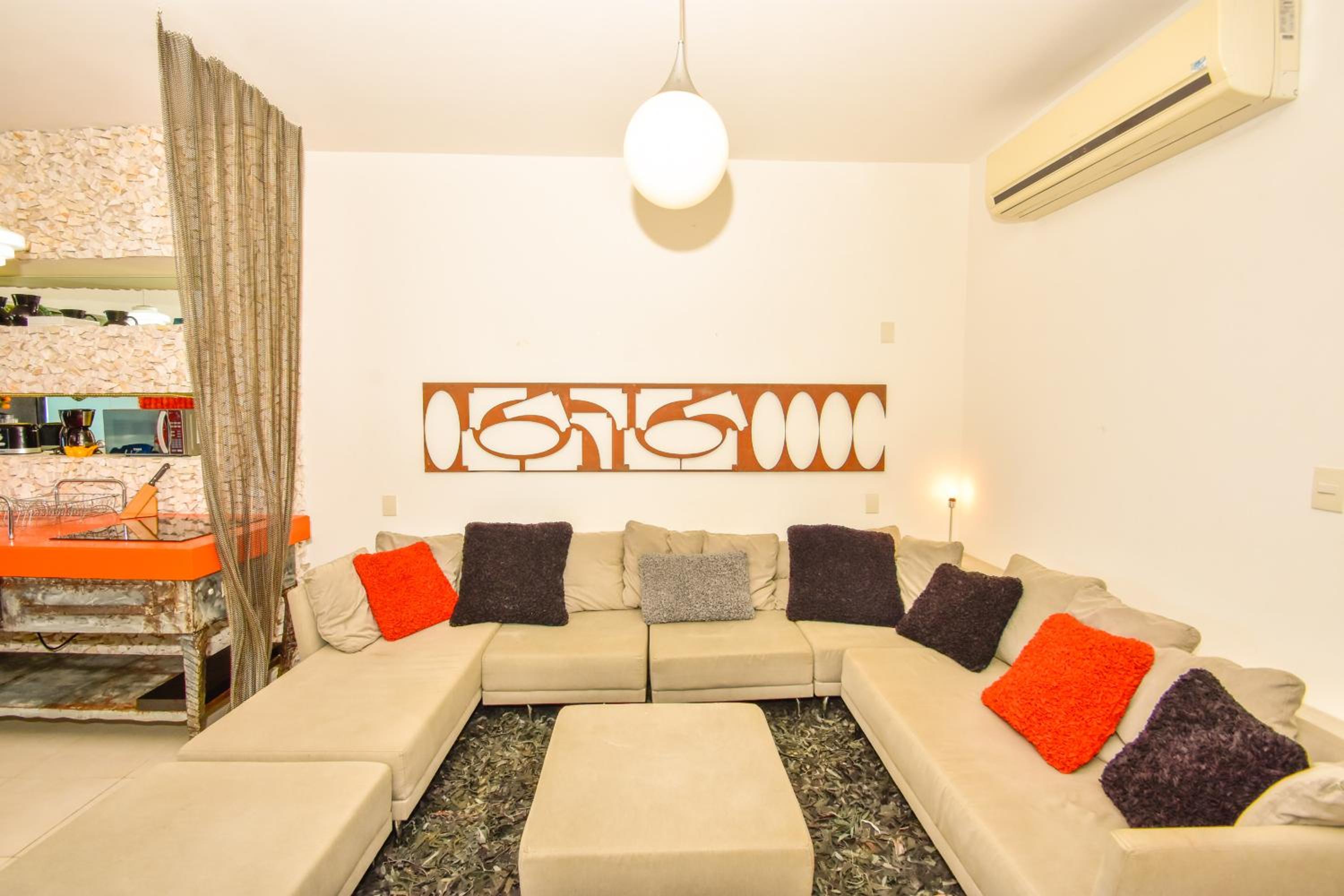 Apartamento frente mar na Praia do Santinho N880