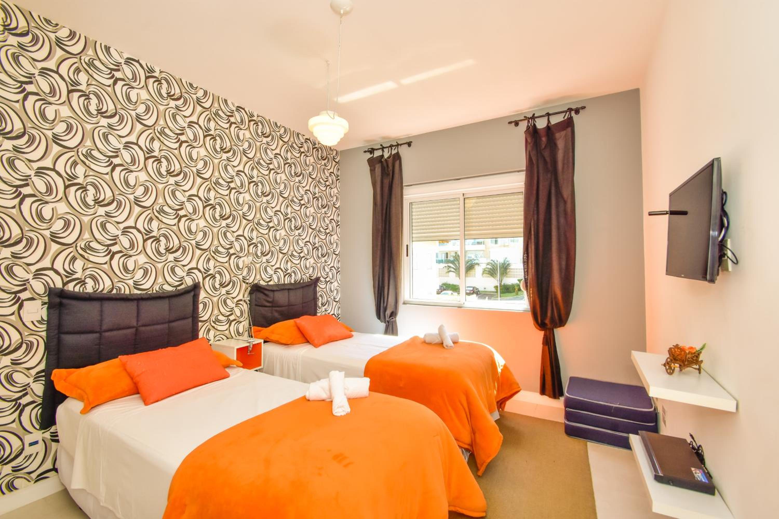 Apartamento frente mar na Praia do Santinho N880