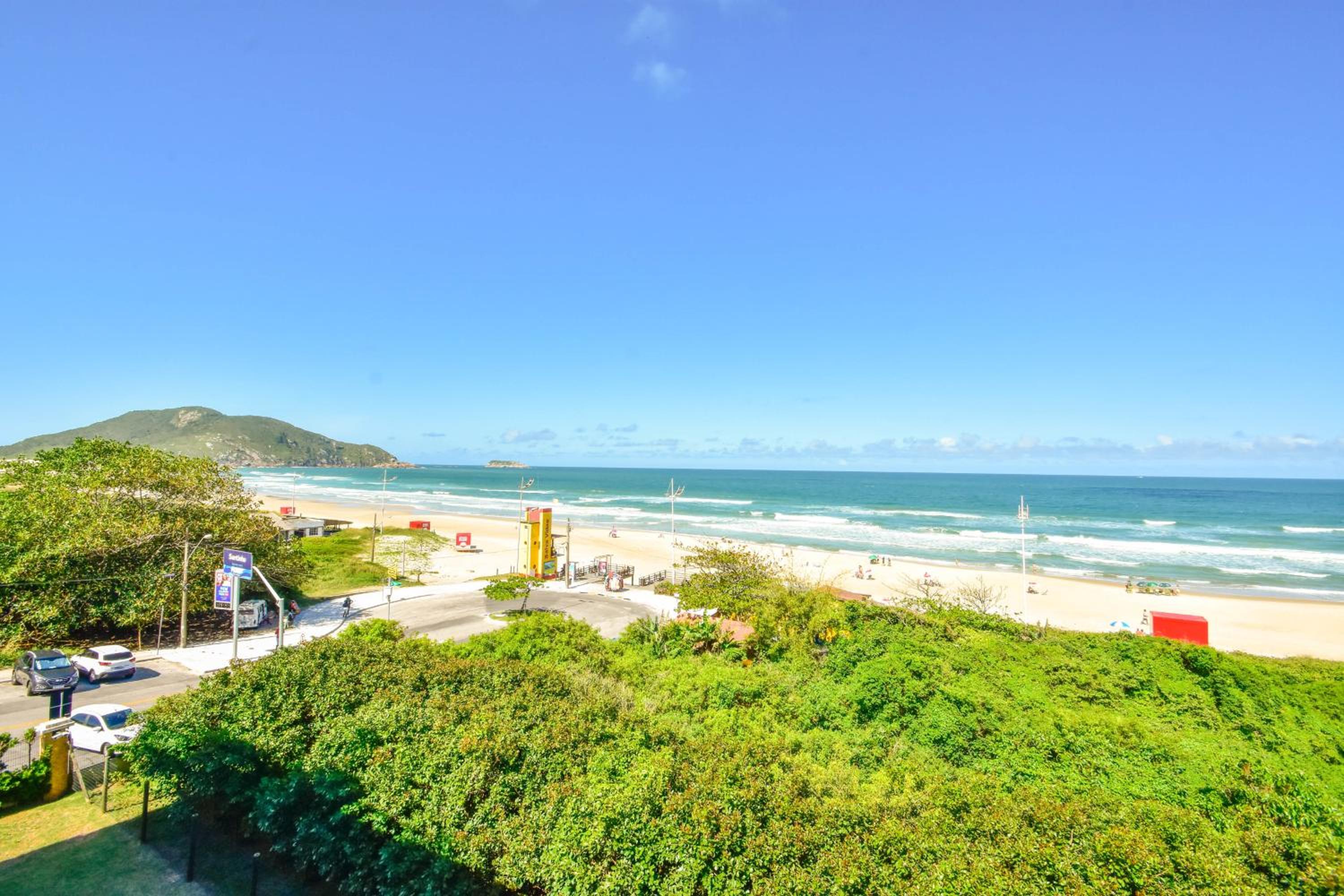 Apartamento frente mar na Praia do Santinho N880