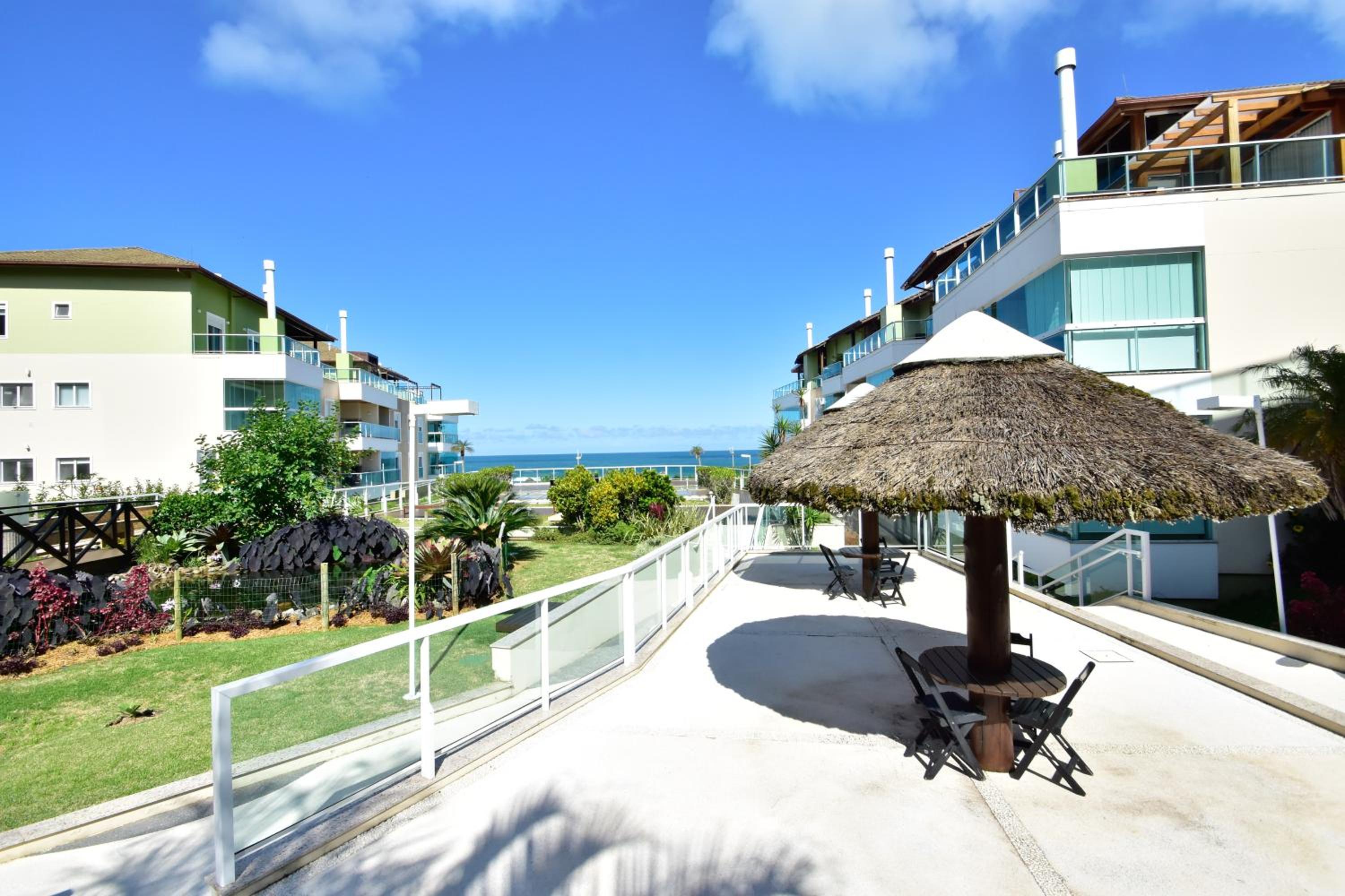 Apartamento frente mar na Praia do Santinho N880
