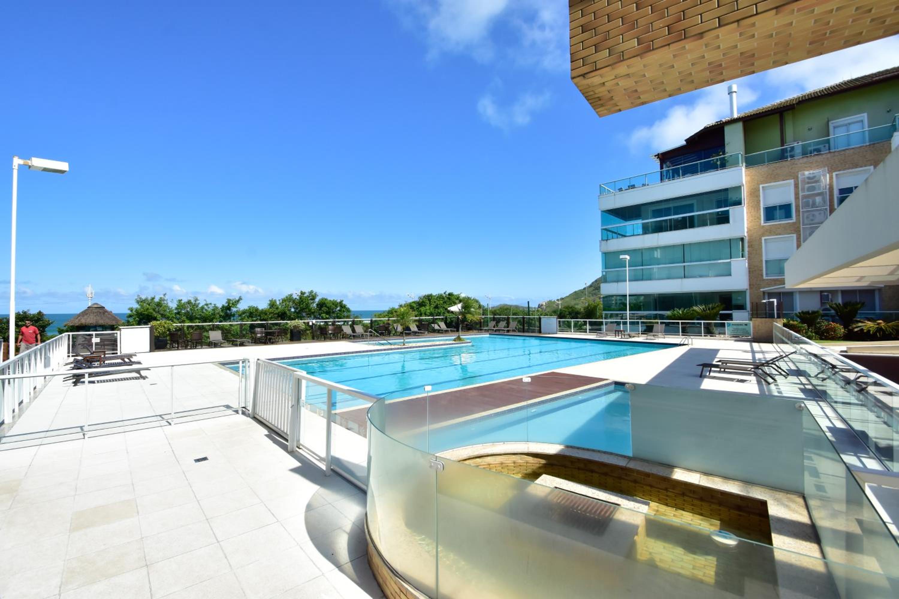 Apartamento frente mar na Praia do Santinho N880
