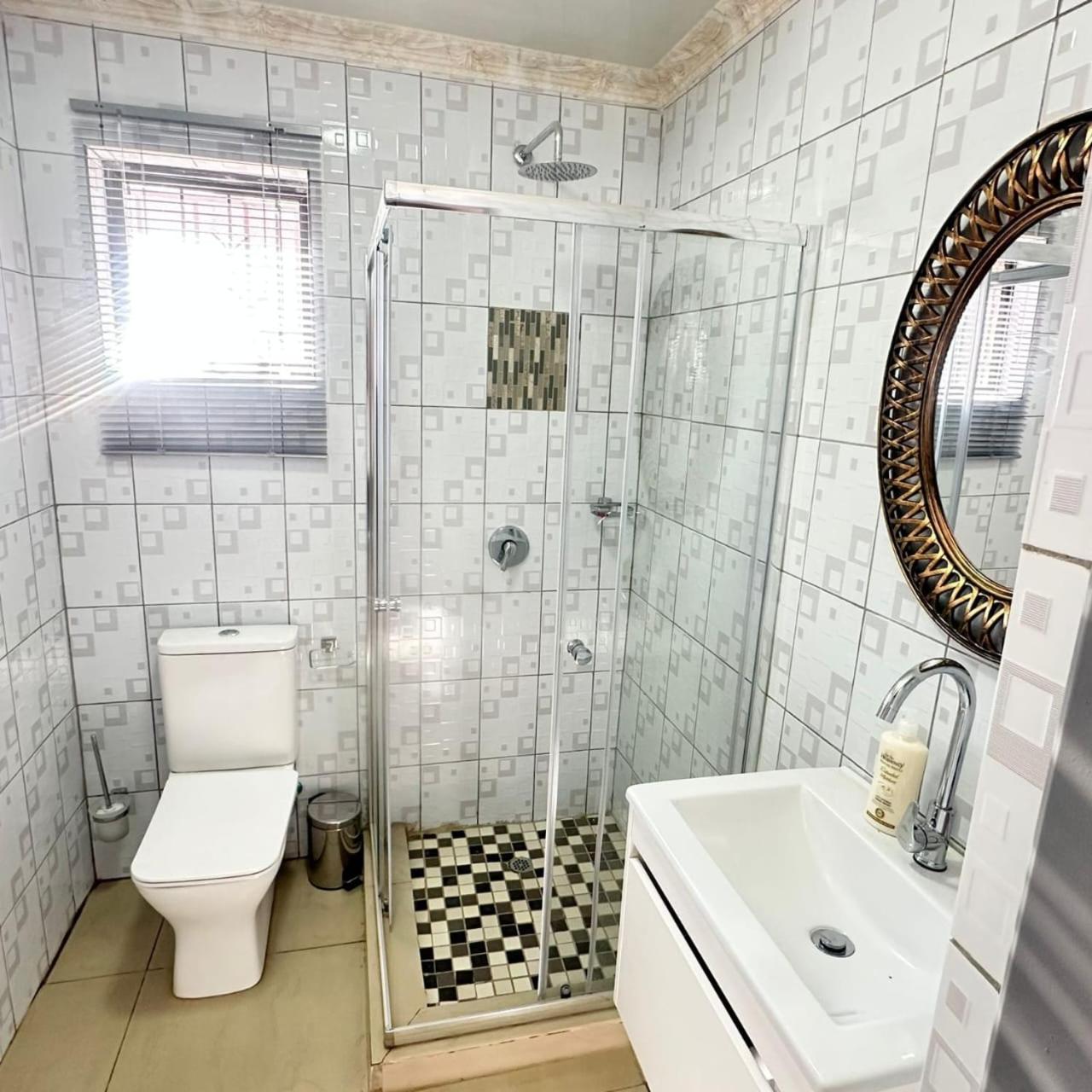 Lifegate Guest House