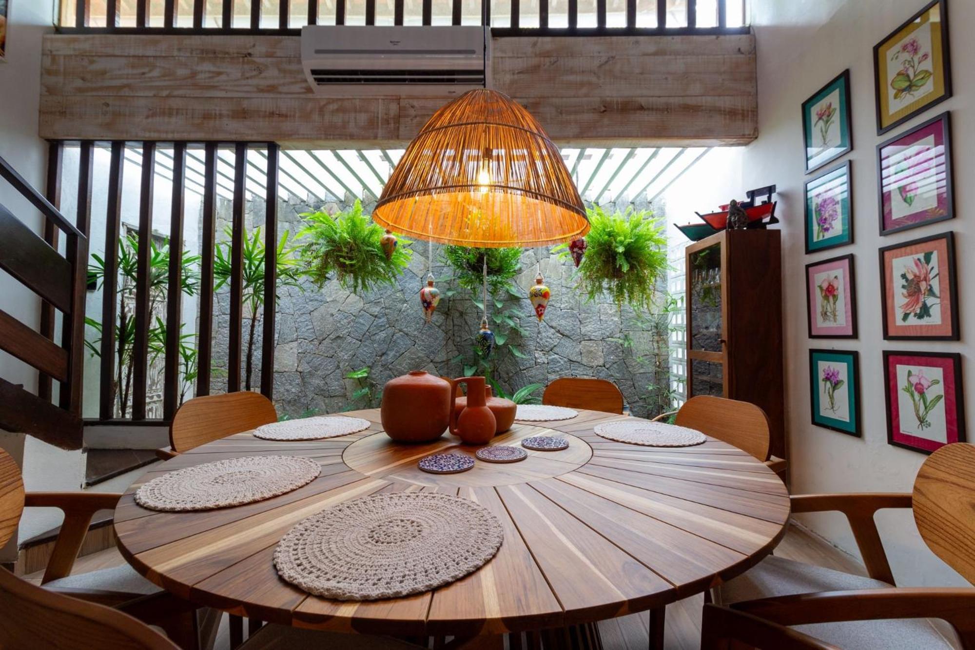 Qavi - Casa Santorini com acesso à praia.