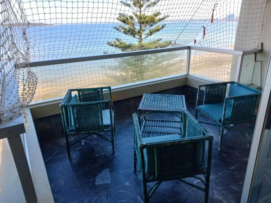 Amplio alojamiento para familias frente al mar view 5