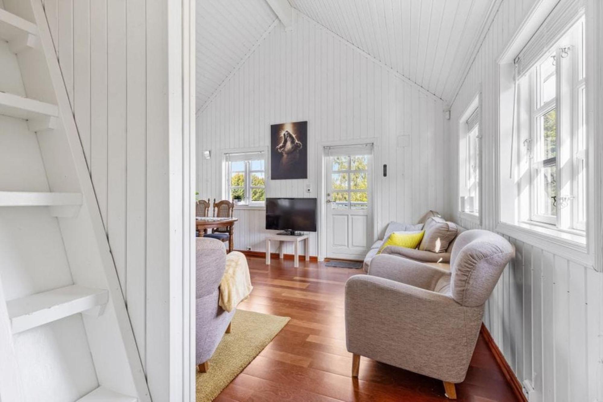 Beautiful house in Risør view 2