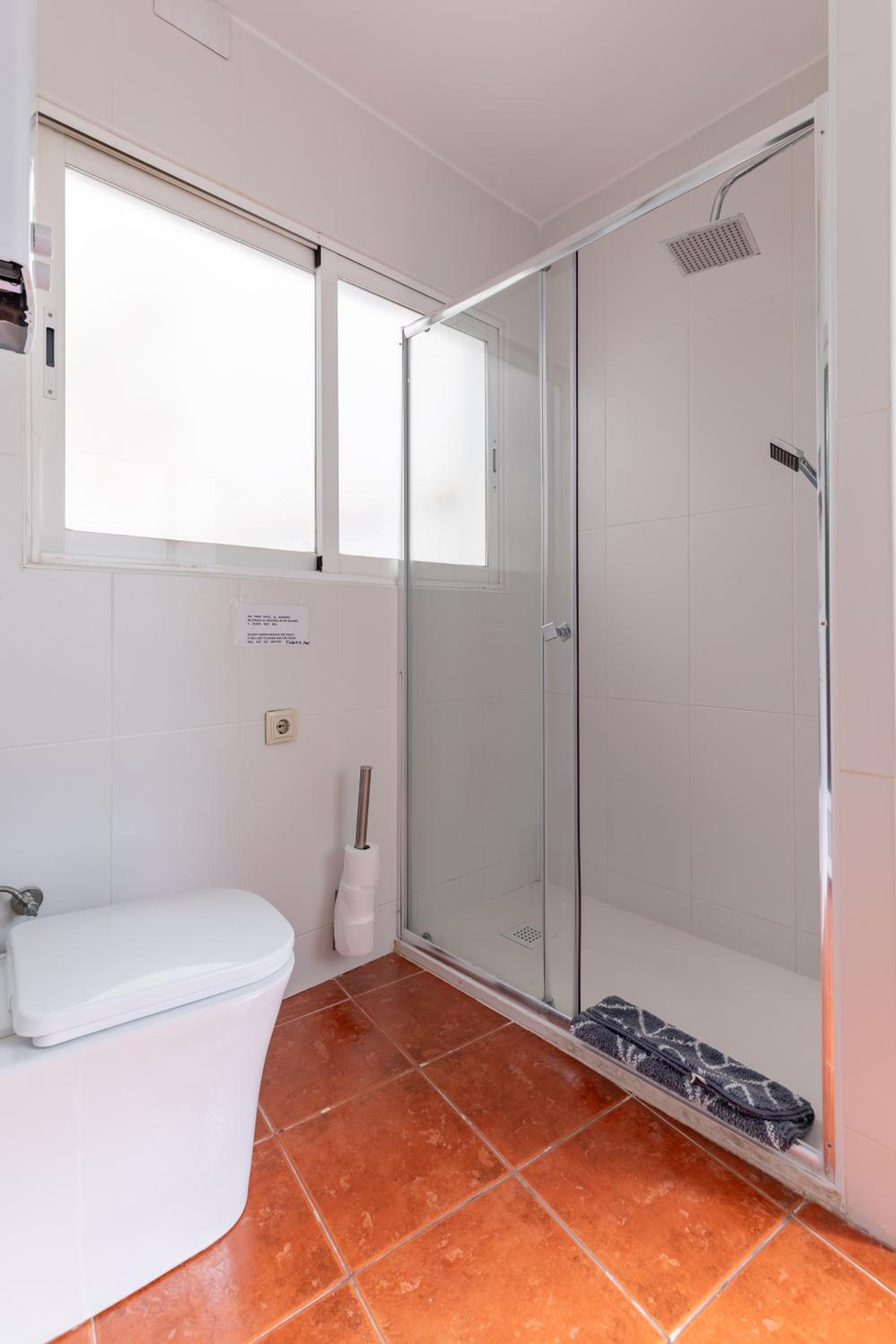 Aparthotel Mediterráneo by NeoHotels-Centro 8 min by Metro