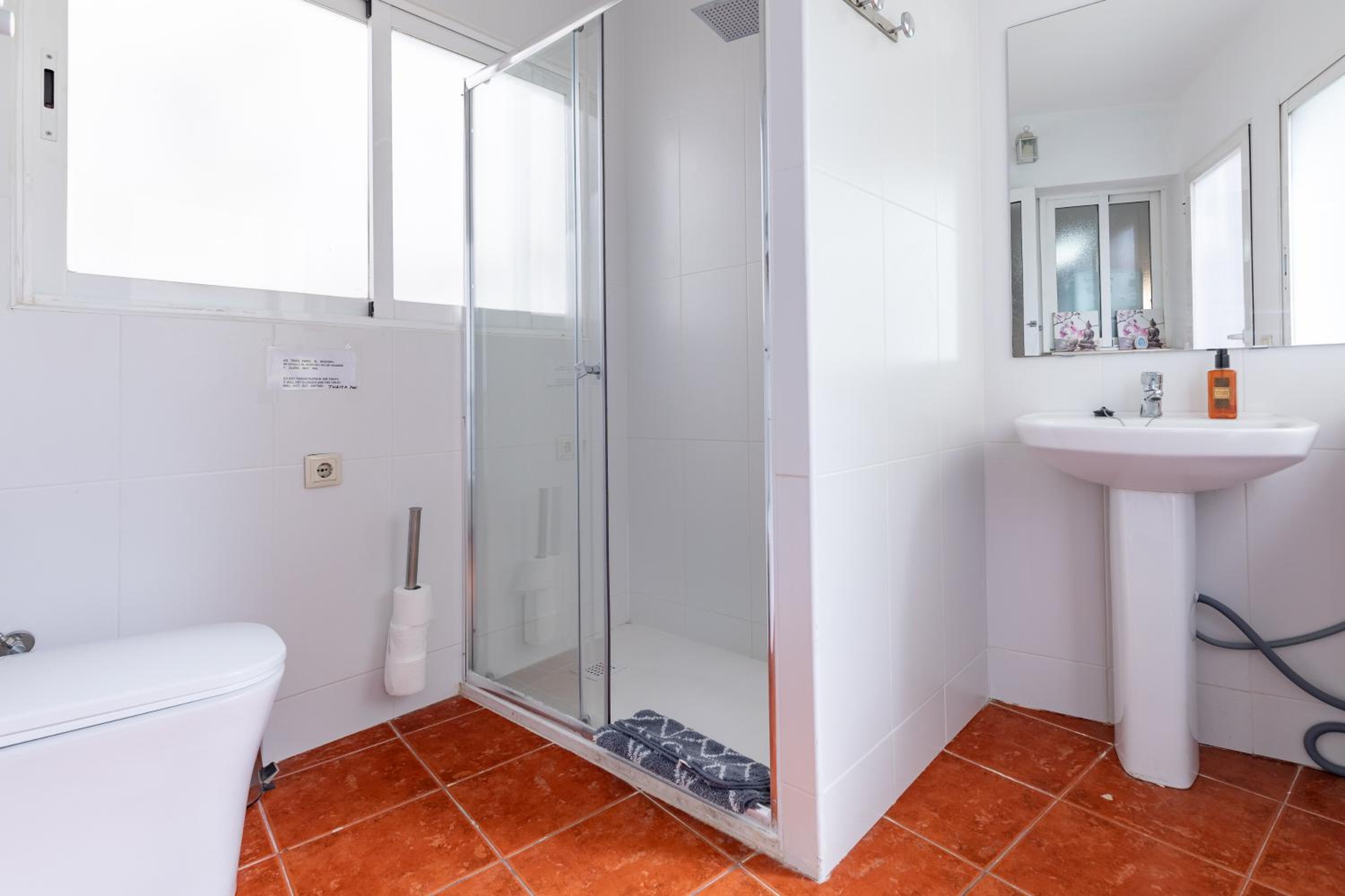 Aparthotel Mediterráneo by NeoHotels-Centro 8 min by Metro