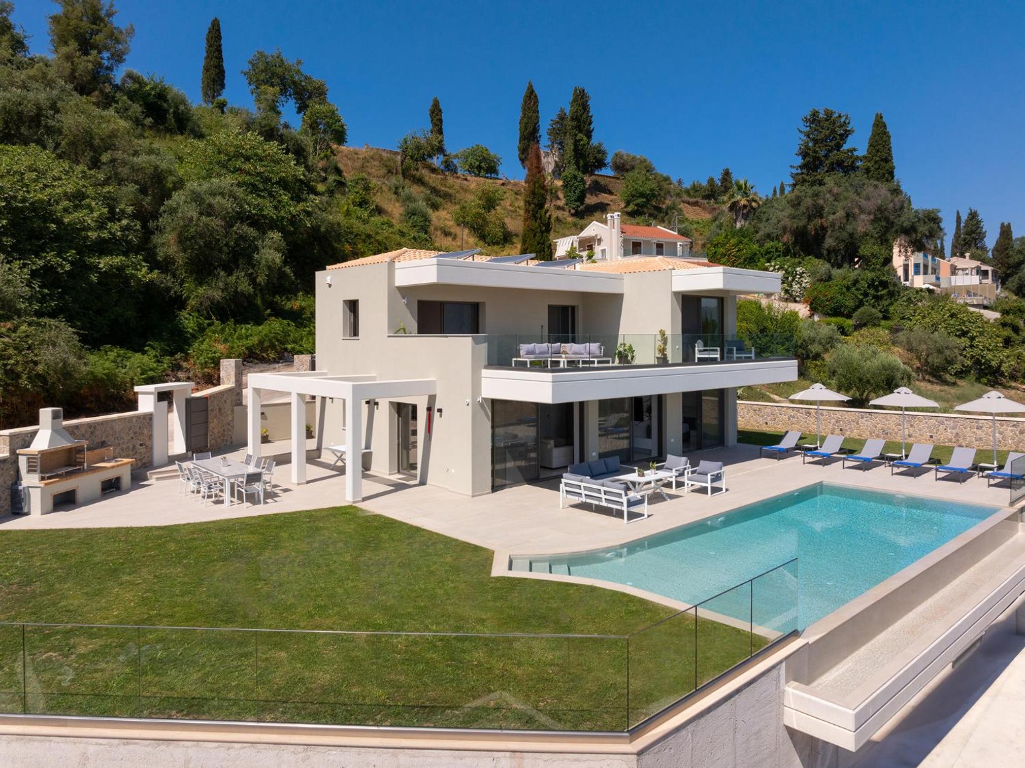 Villa Antonis