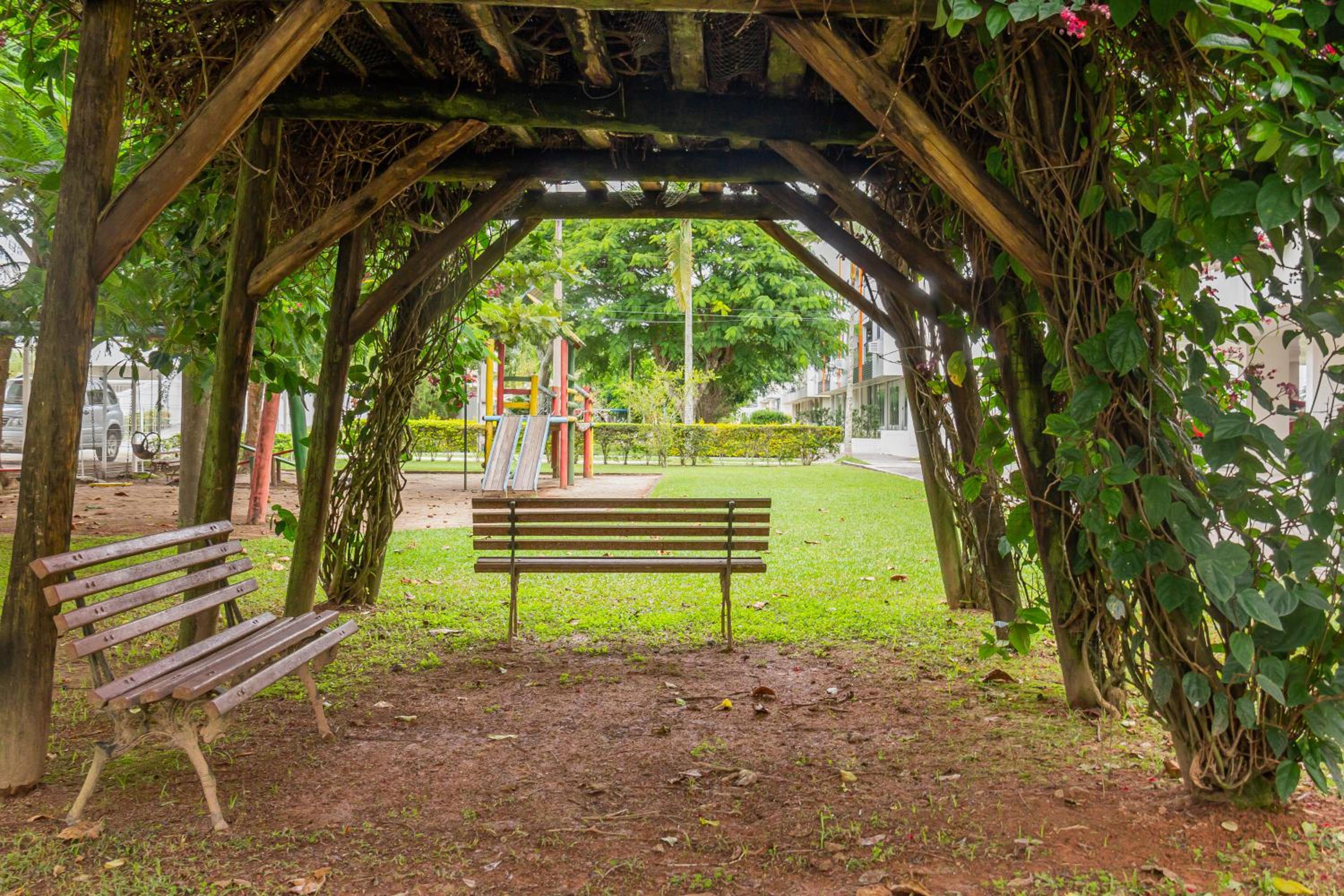 Apartamento Garden com 2 suítes em Jurerê JUR21