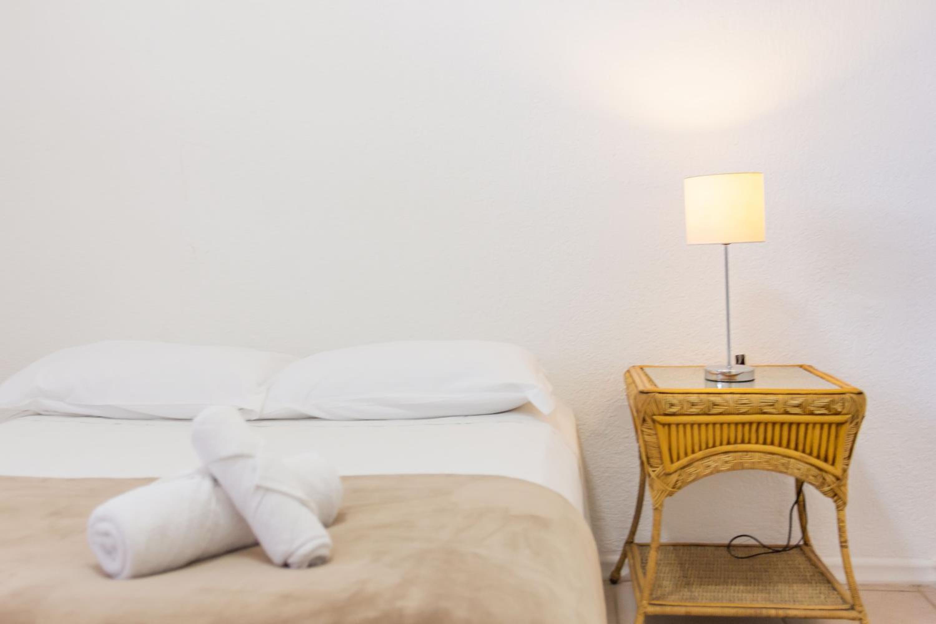 Apartamento Garden com 2 suítes em Jurerê JUR21