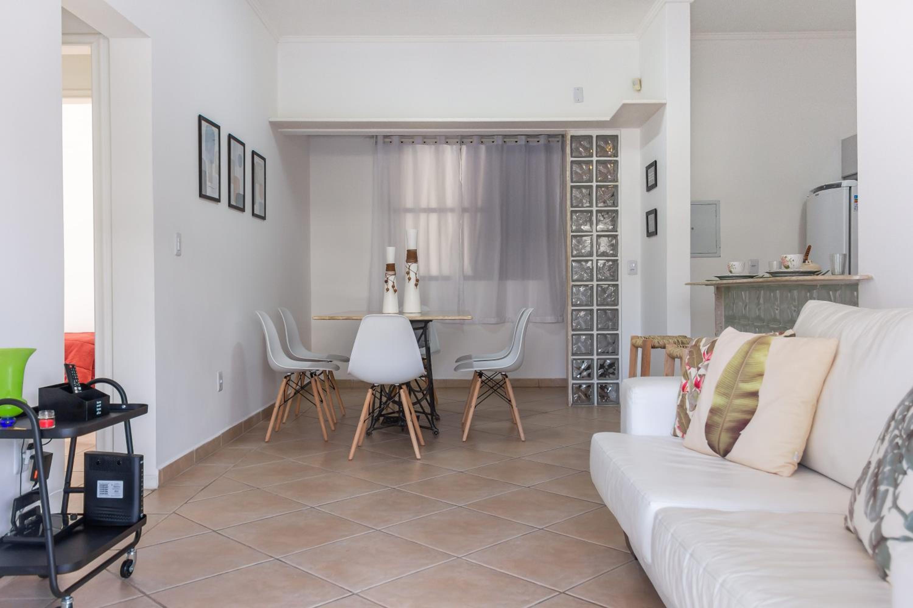 Apartamento Garden com 2 suítes em Jurerê JUR21