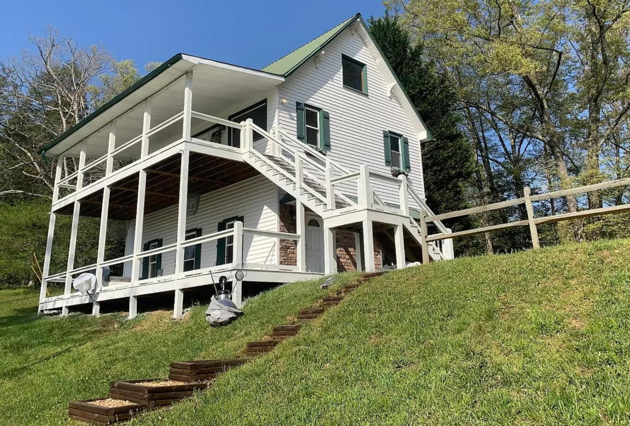 Blueberry Ridge Cottage near Ocoee River Shopping view 2