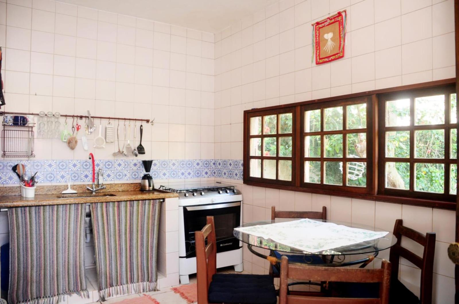 Casa e Jardim em Paraty na praia do Jabaquara