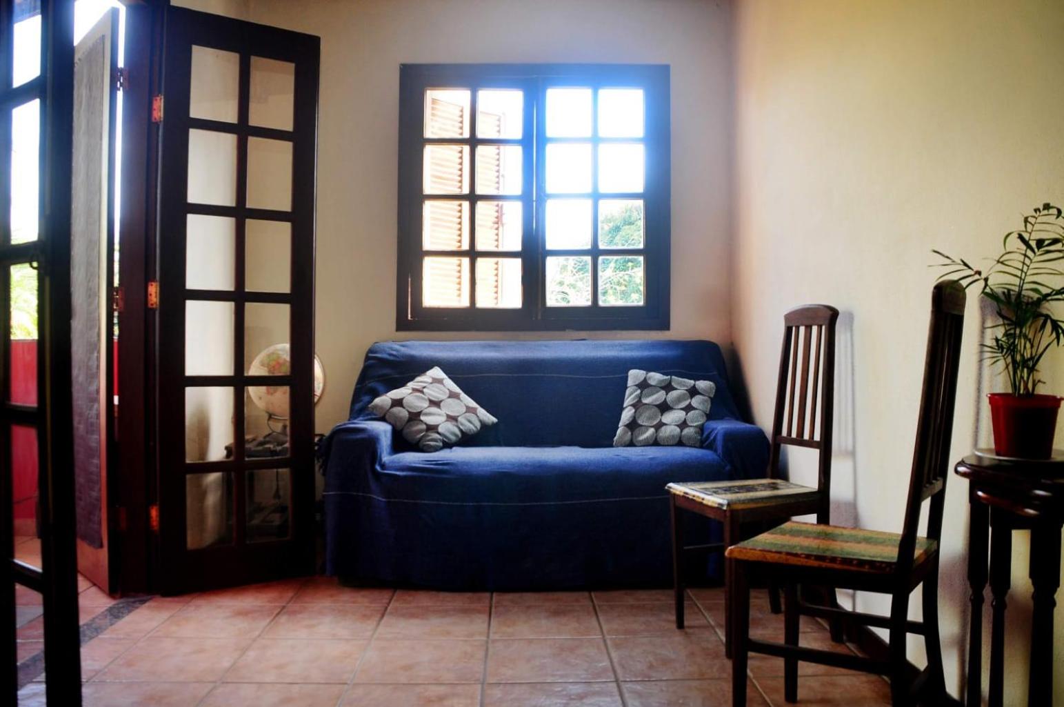 Casa e Jardim em Paraty na praia do Jabaquara
