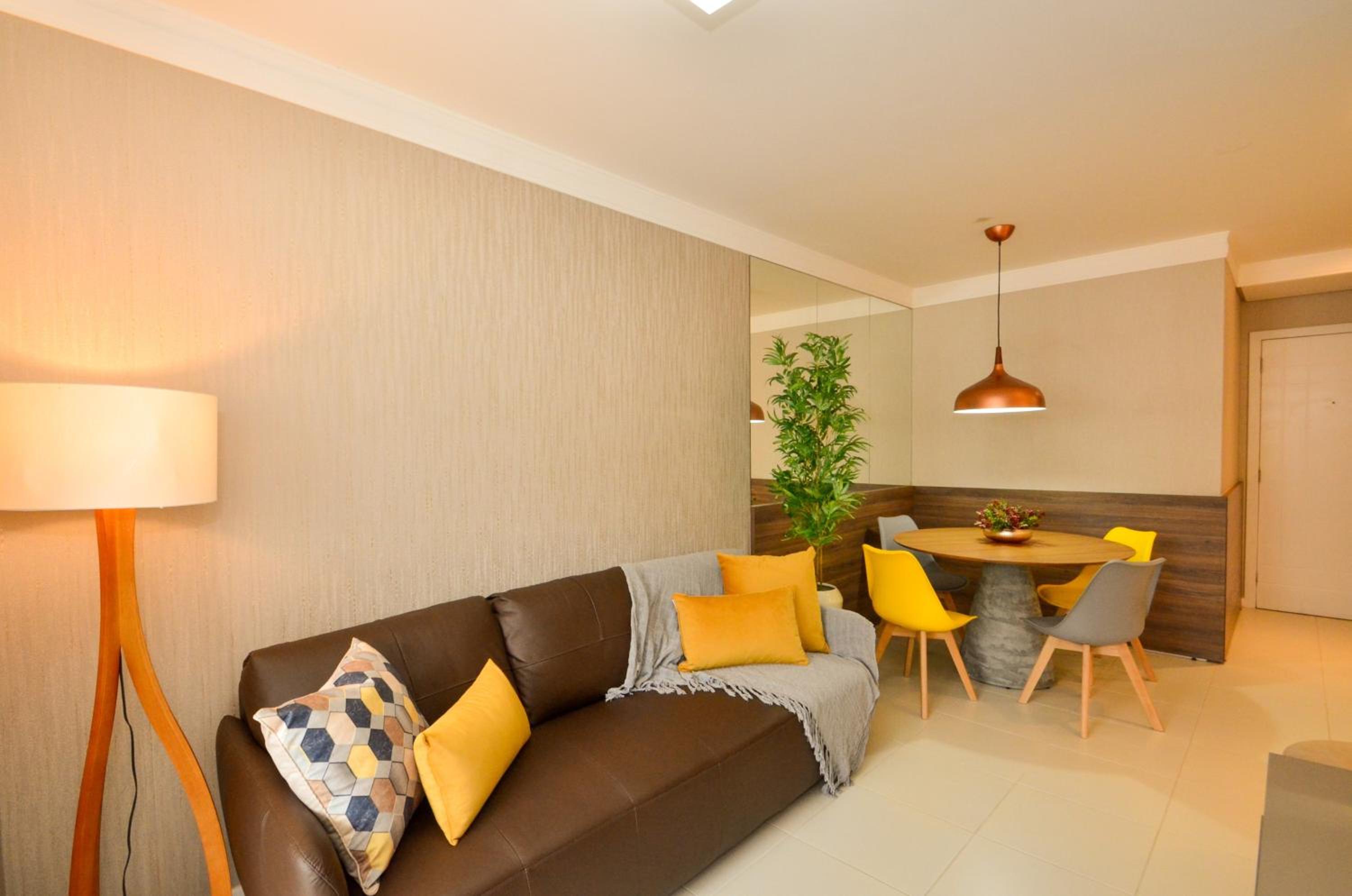 Ap bem decorado, 300m da Praia, InglesesNorte N825
