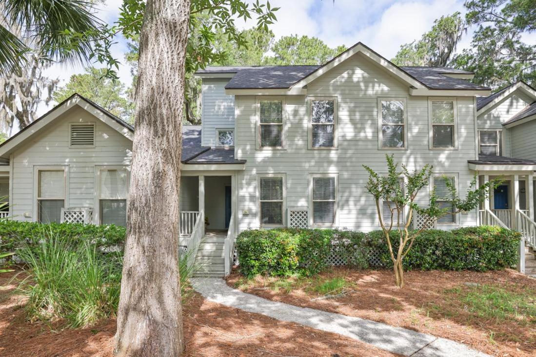 24 The Cottages