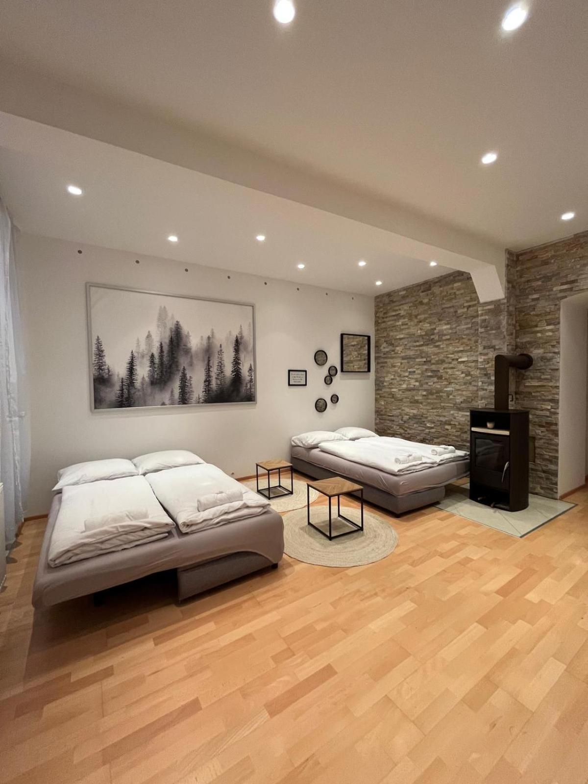 Luxury CityApartment 5