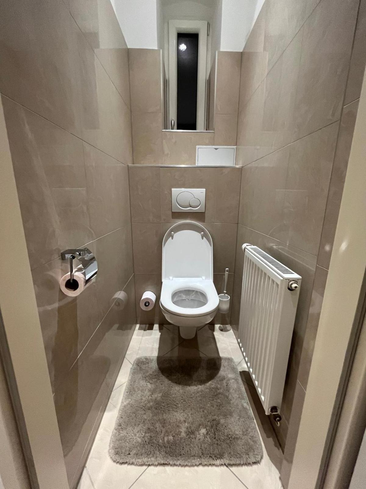 Luxury CityApartment 5