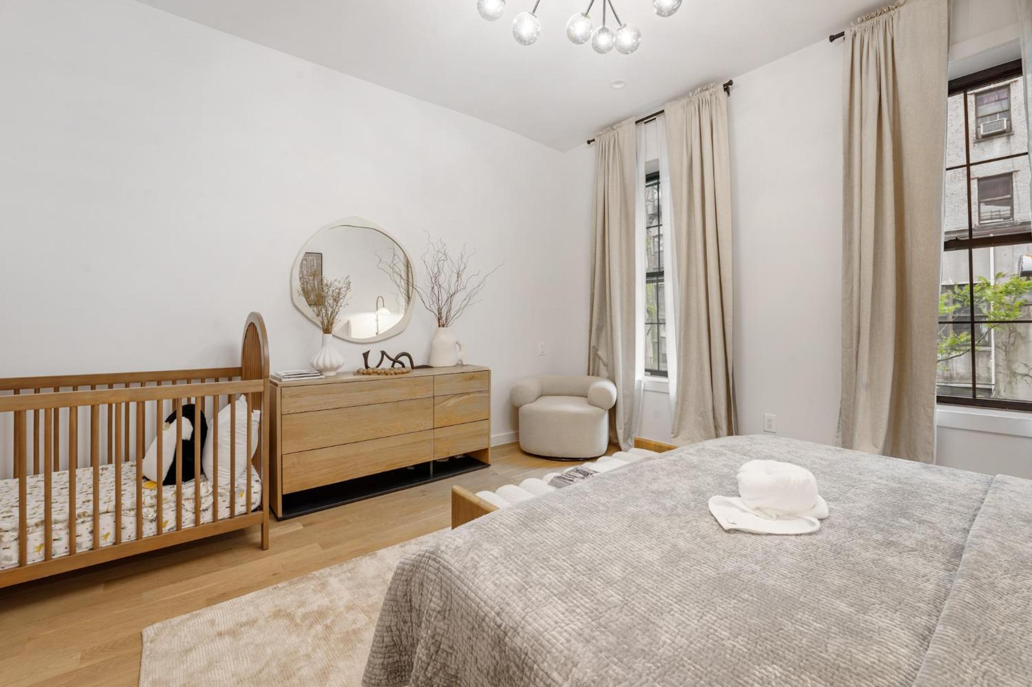 New York City Vacations - Luxurious Harlem Home with Modern Amenities, Outdoor Patio! - Property Image 41