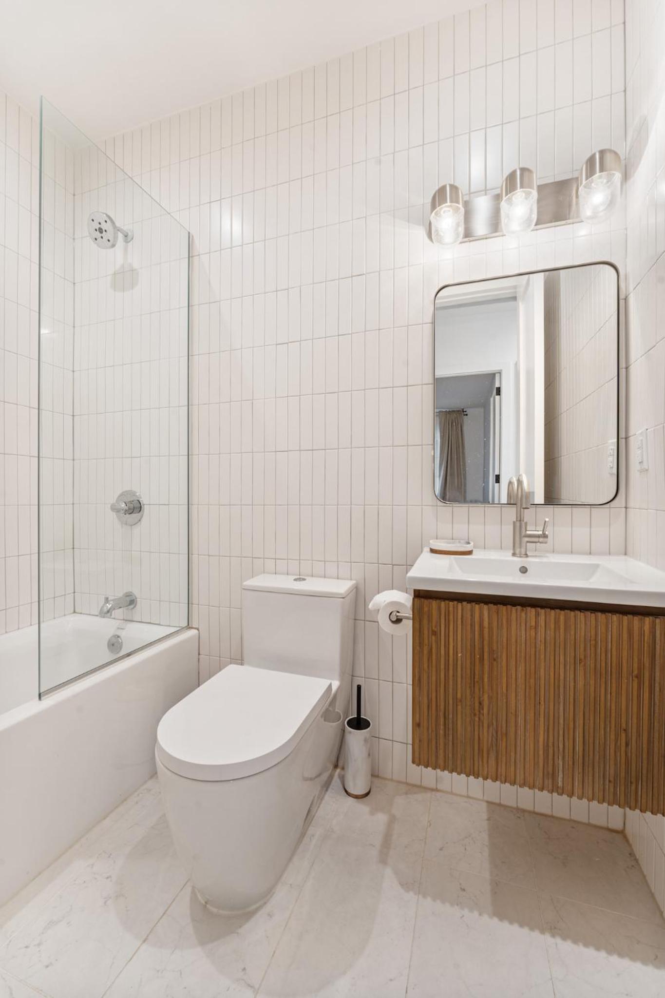 New York City Vacations - Luxurious Harlem Home with Modern Amenities, Outdoor Patio! - Property Image 55