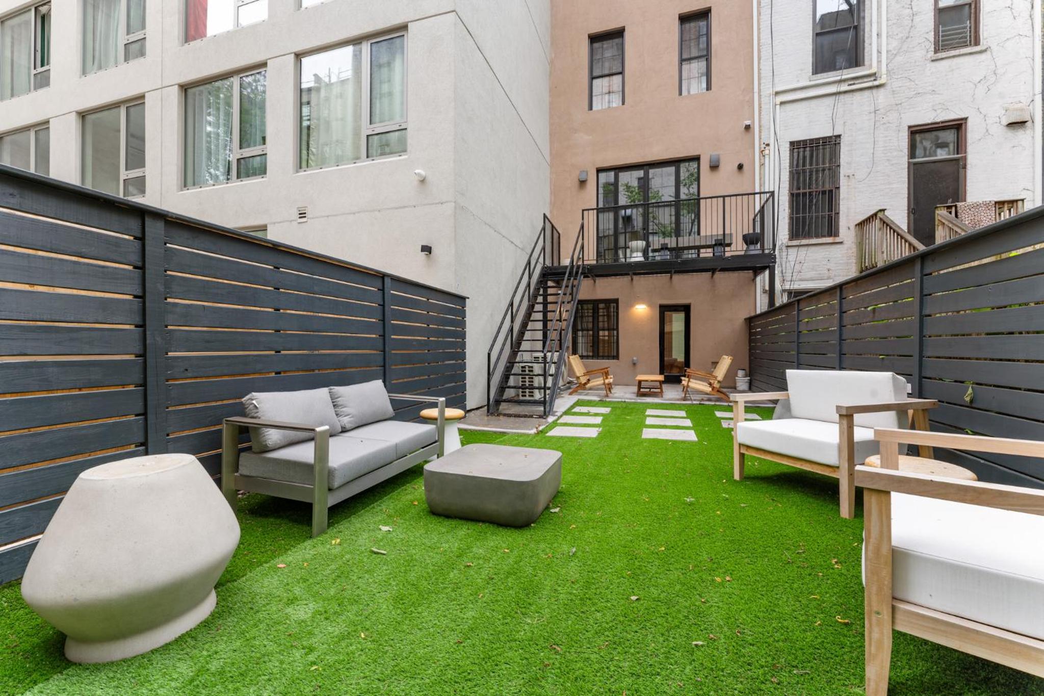 New York City Vacations - Luxurious Harlem Home with Modern Amenities, Outdoor Patio! - Property Image 20